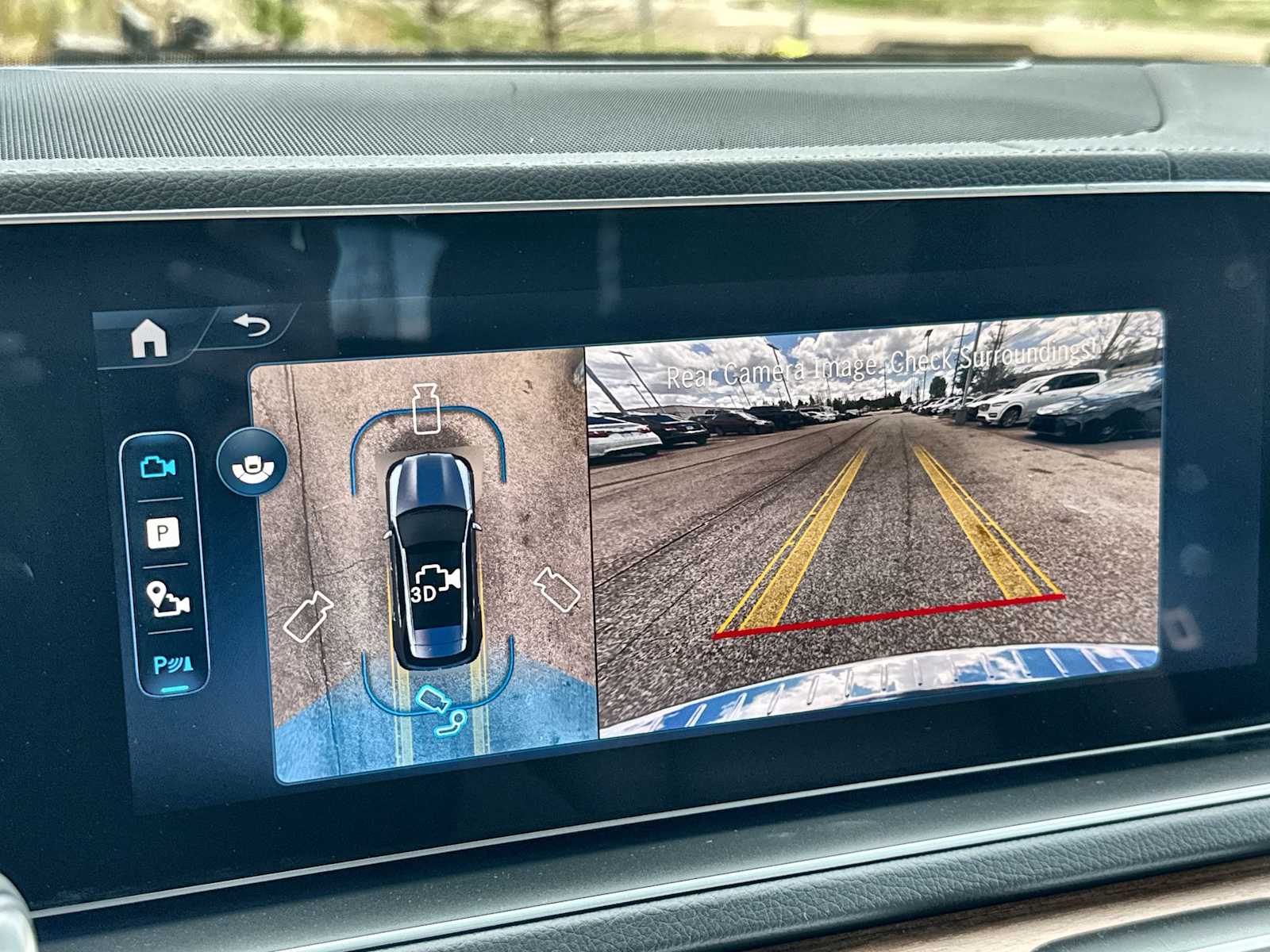 Thumbnail: 2026 Mercedes-Benz GLE - 27