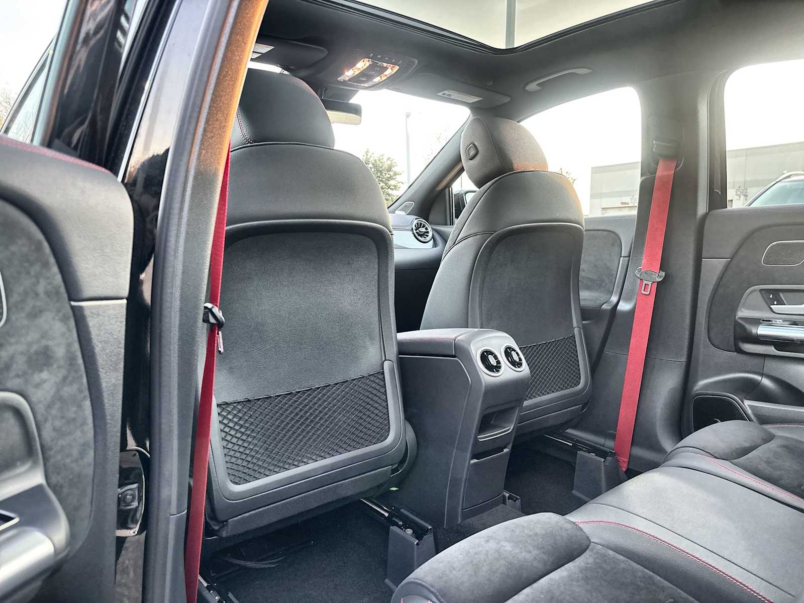 Thumbnail: 2026 Mercedes-Benz GLA - 18