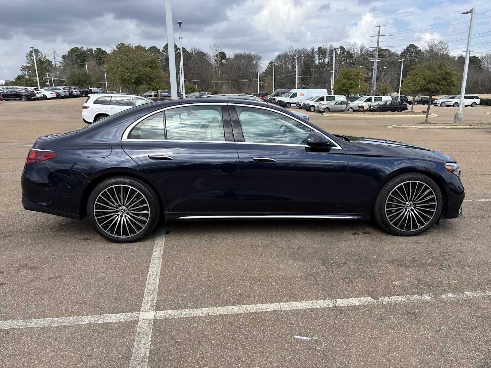 Thumbnail: 2026 Mercedes-Benz E-Class - 7