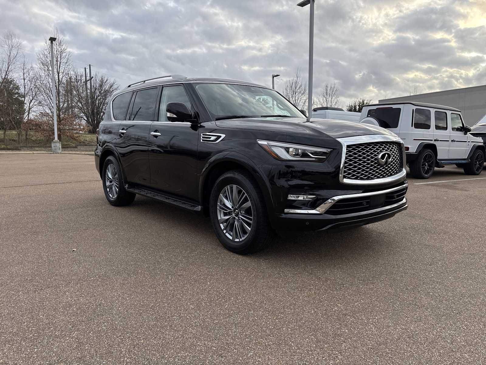 Thumbnail: 2022 INFINITI QX80 - 7