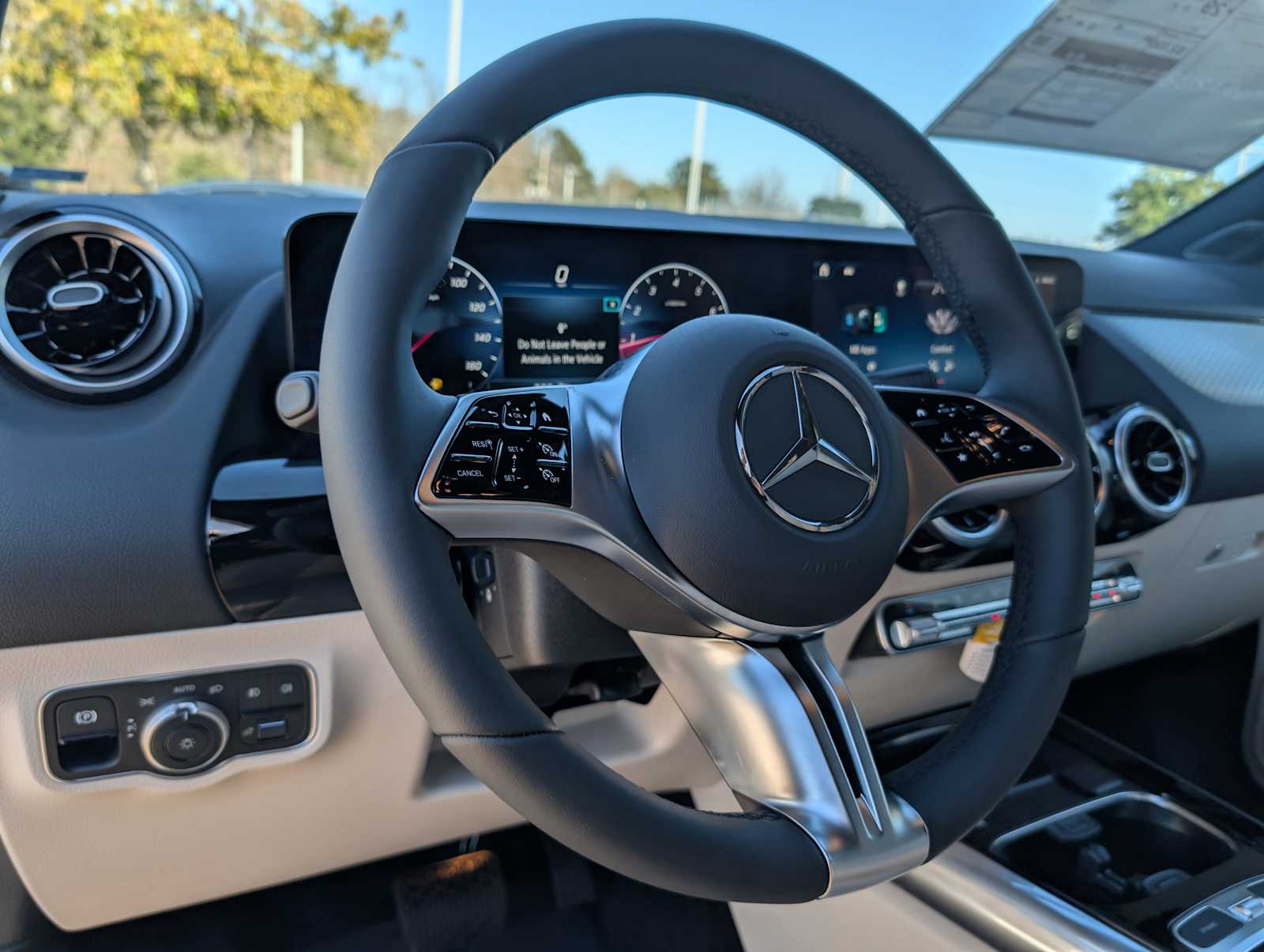 Thumbnail: 2026 Mercedes-Benz GLA - 8