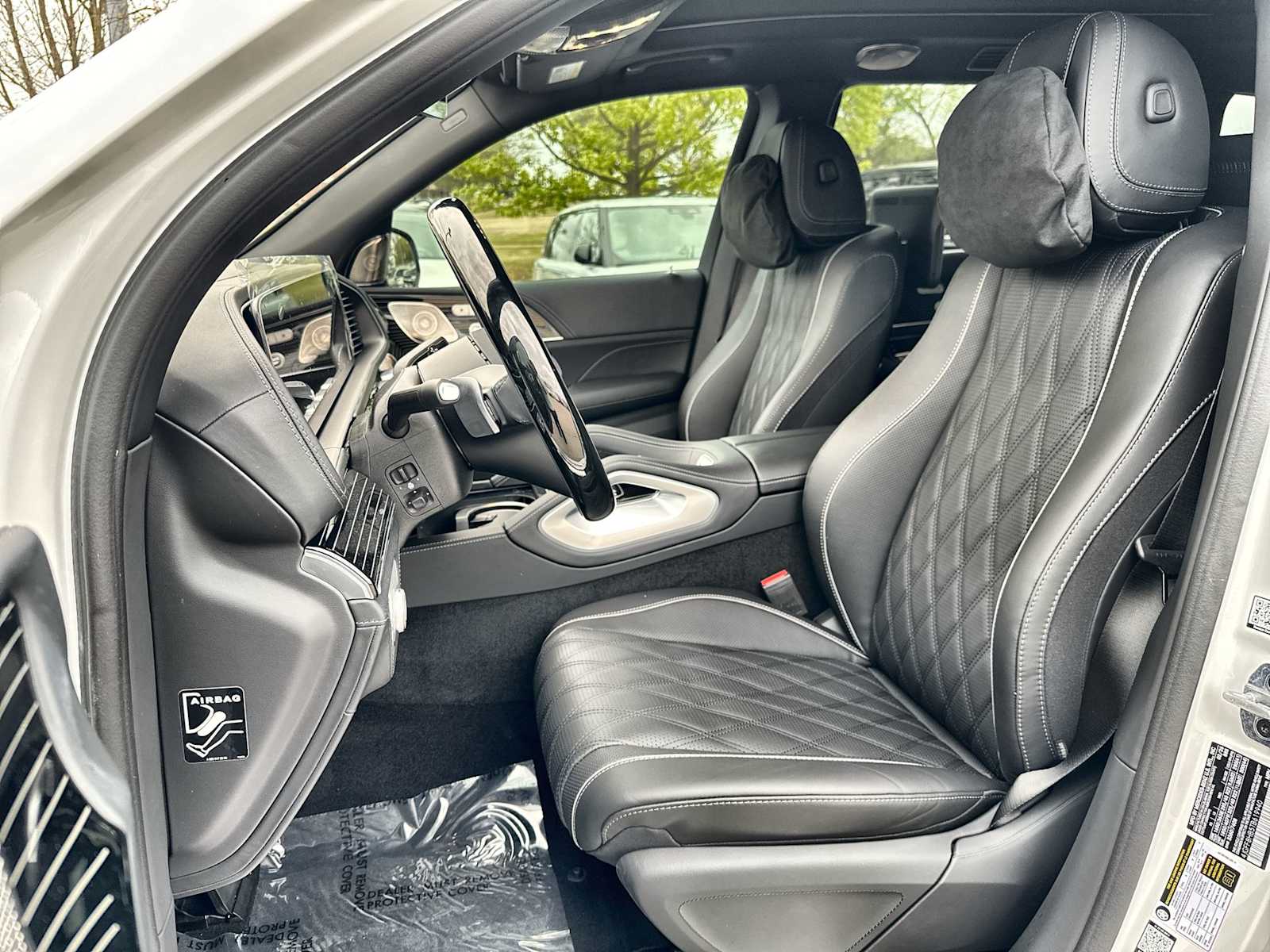 Thumbnail: 2026 Mercedes-Benz GLS - 3