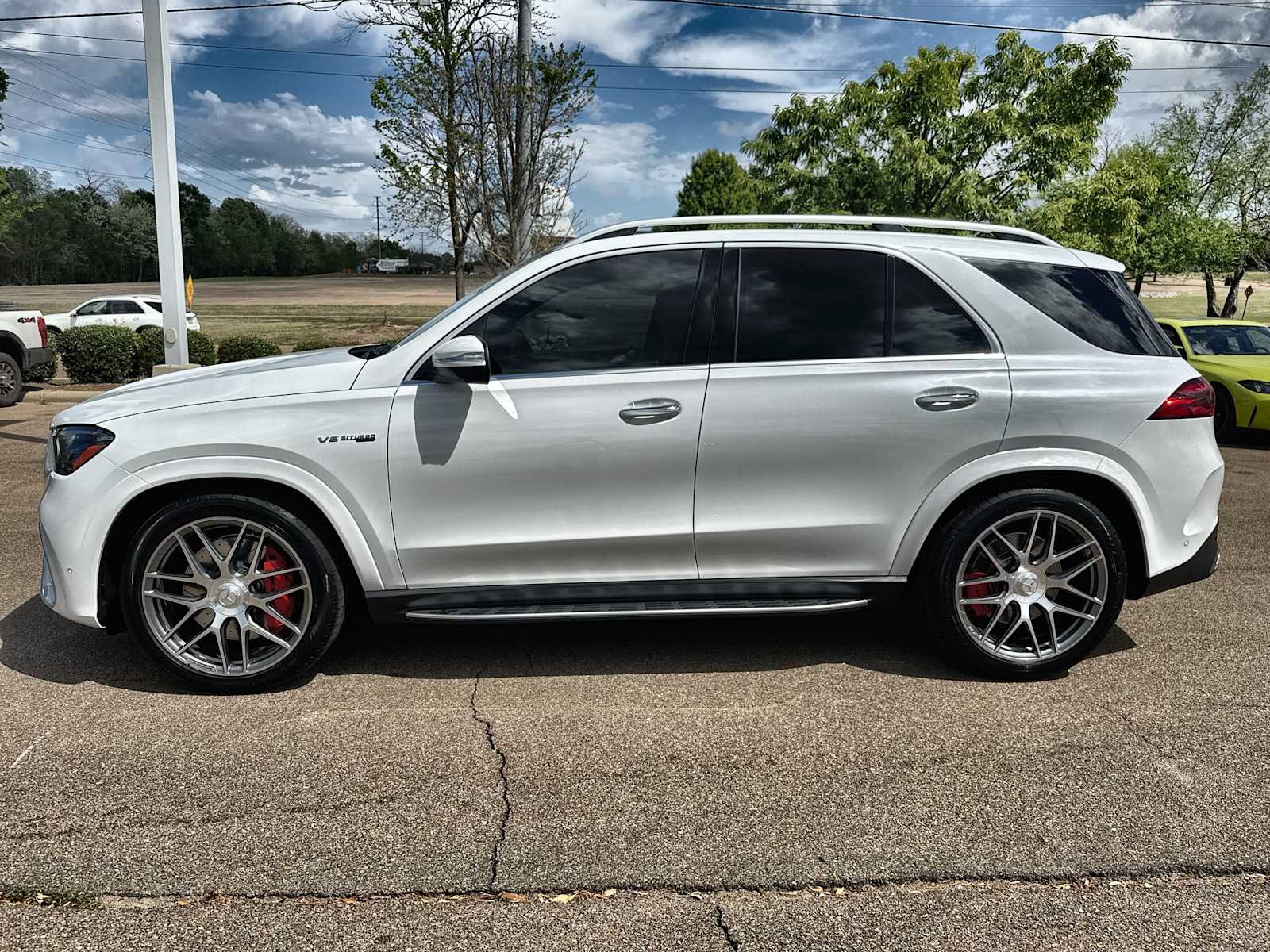 Thumbnail: 2026 Mercedes-Benz GL-Class - 5