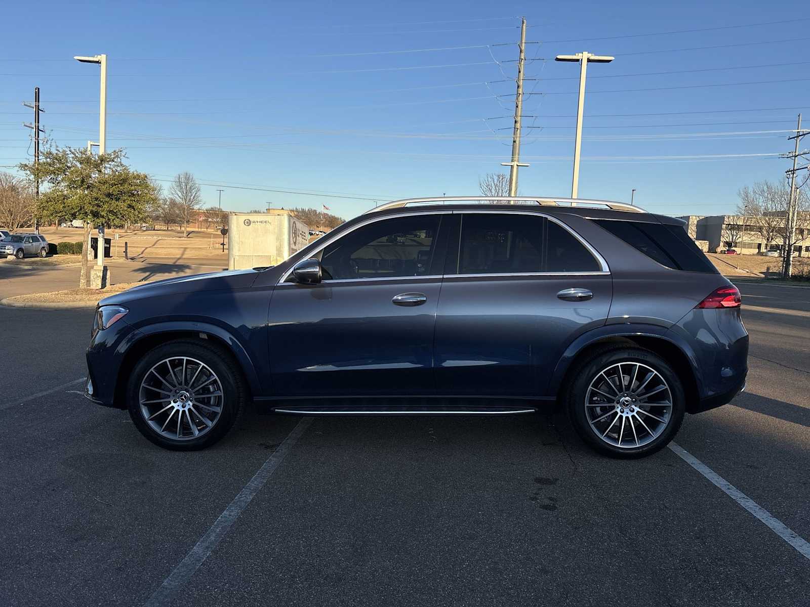 Thumbnail: 2026 Mercedes-Benz GLE - 3