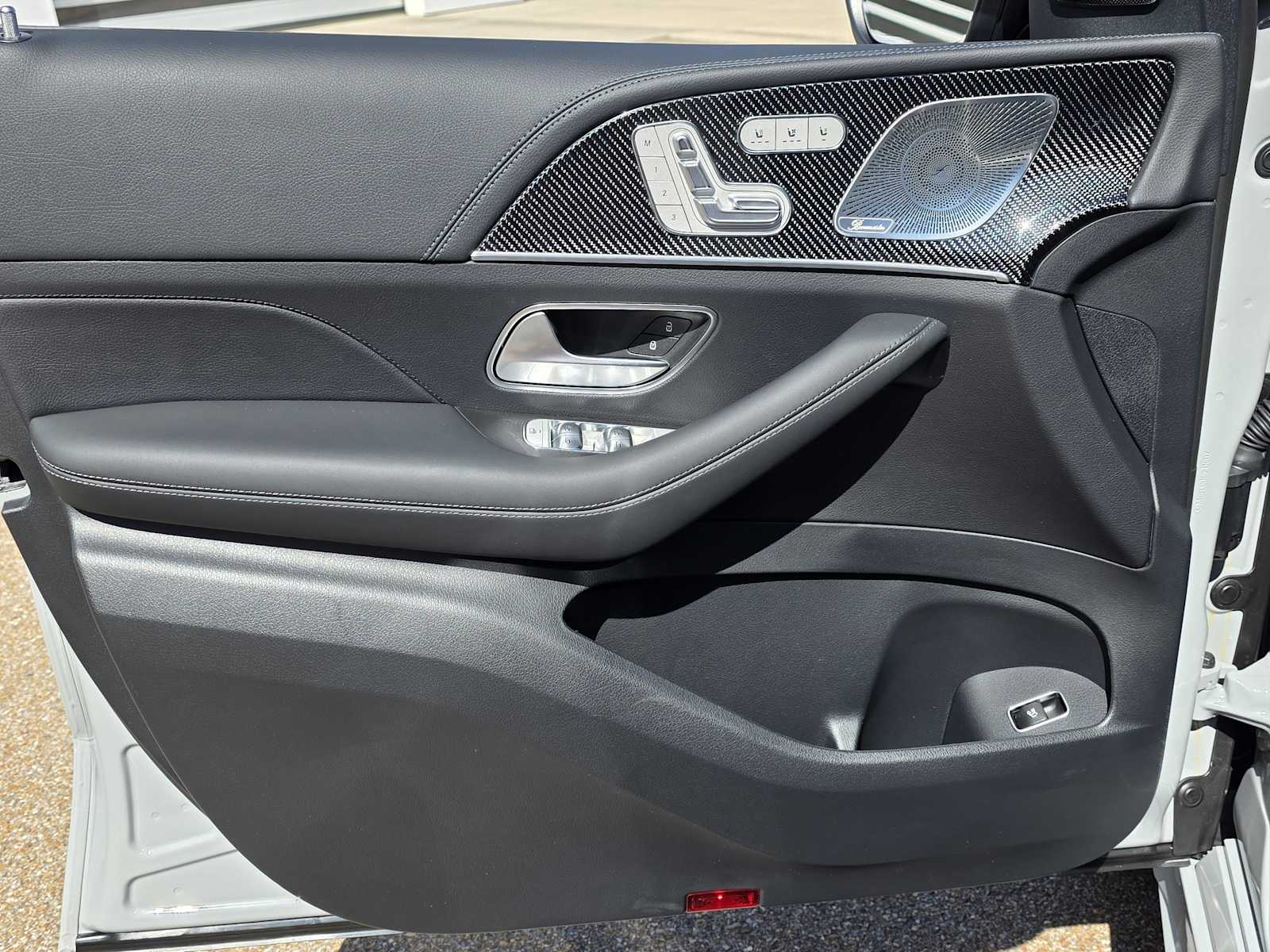 Thumbnail: 2026 Mercedes-Benz GLE - 11