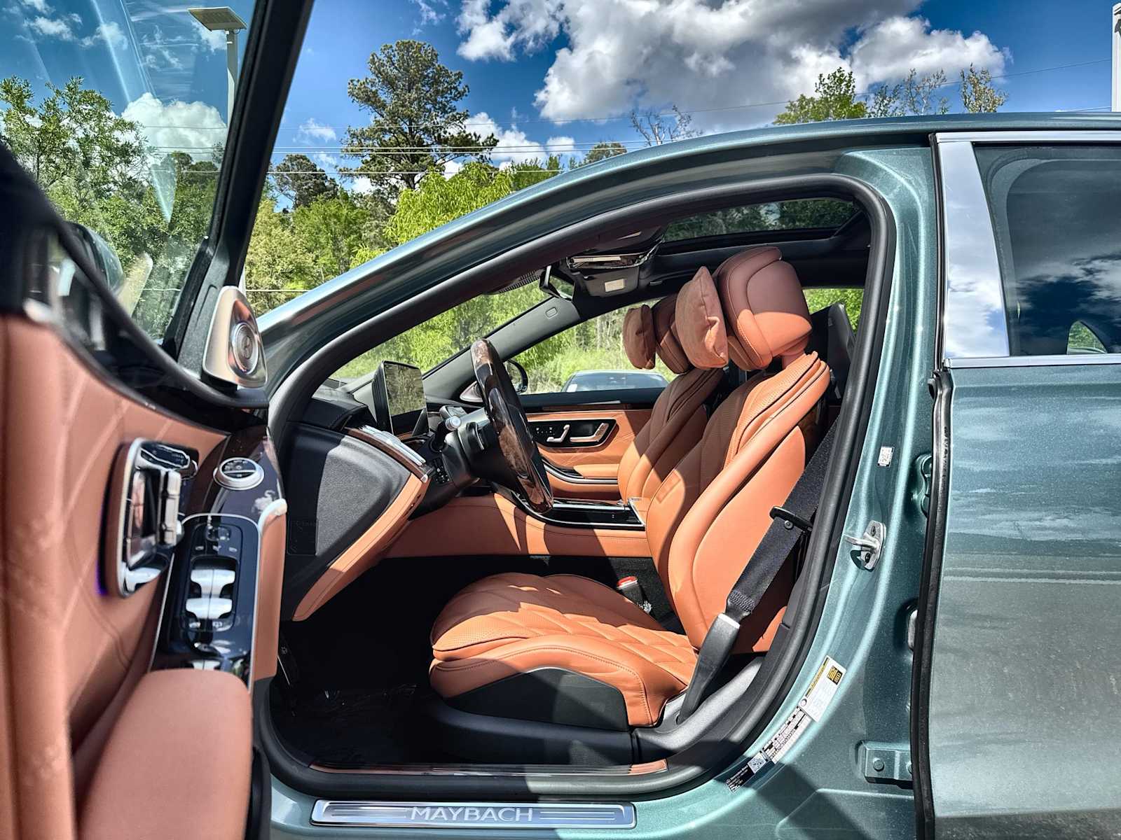 Thumbnail: 2026 Mercedes-Benz S-Class - 2