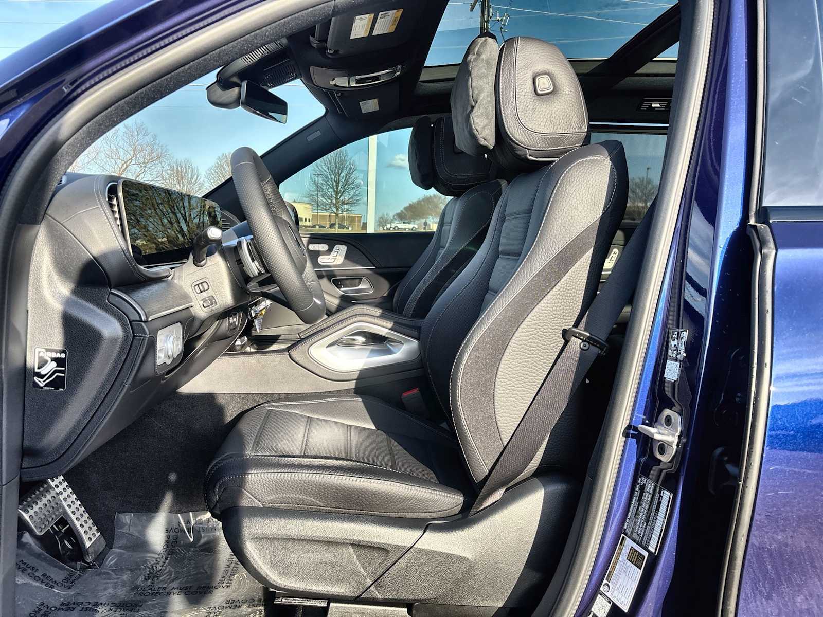 Thumbnail: 2026 Mercedes-Benz GLS - 3