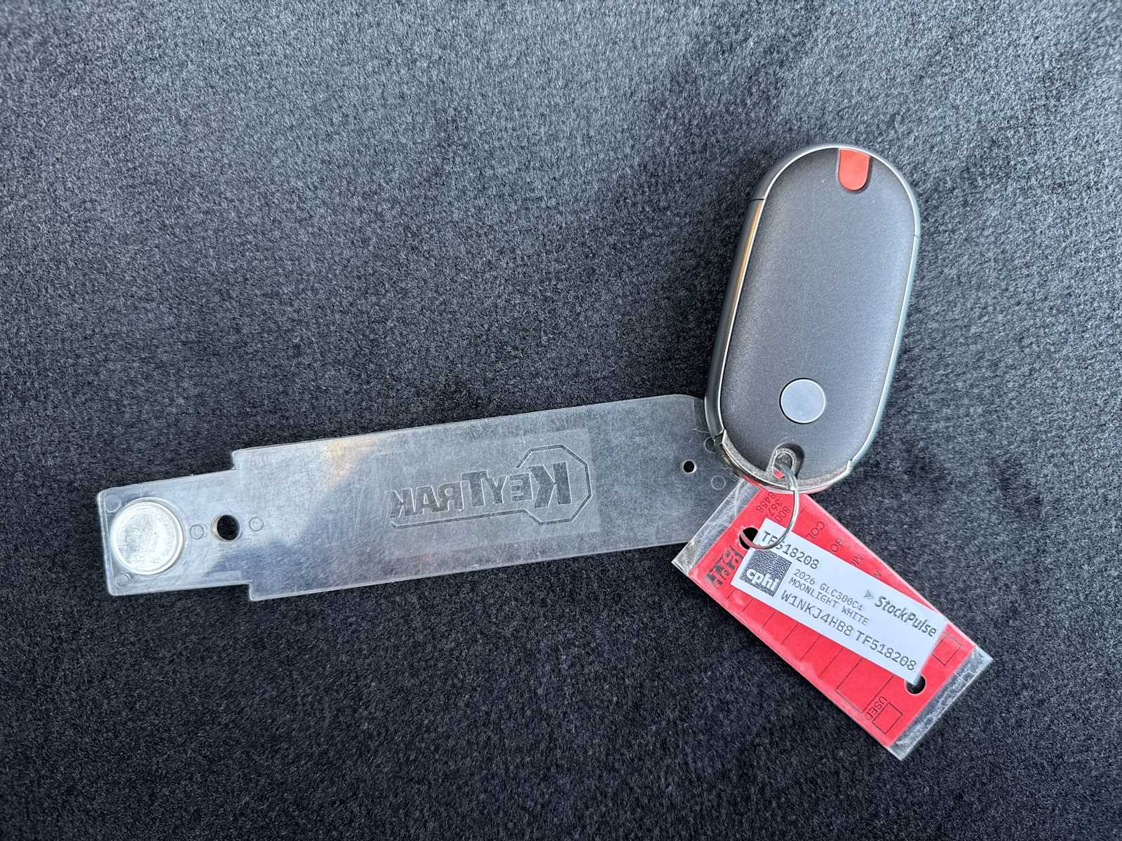 Thumbnail: 2026 Mercedes-Benz GLC - 27