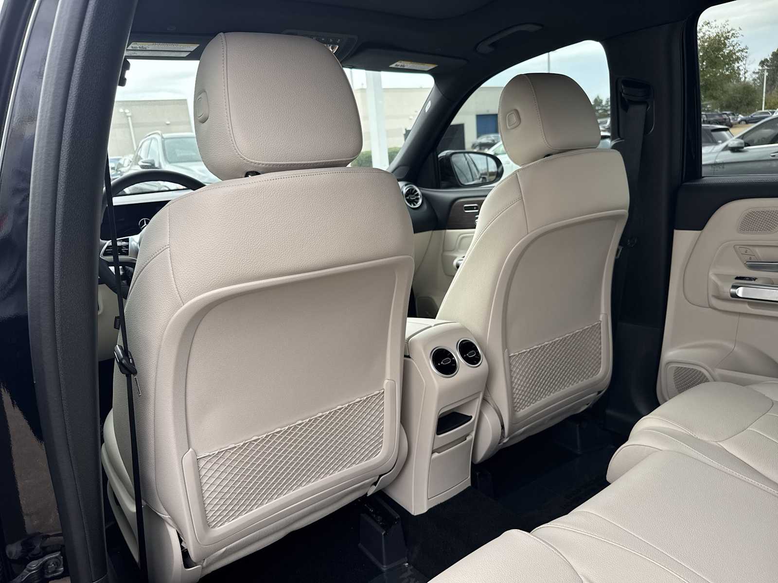 Thumbnail: 2026 Mercedes-Benz GLB - 16