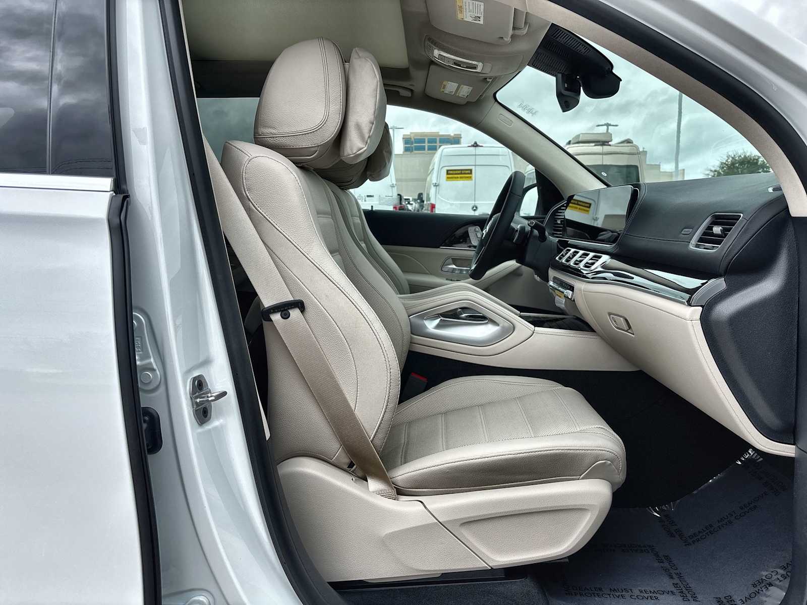 Thumbnail: 2026 Mercedes-Benz GLE - 9