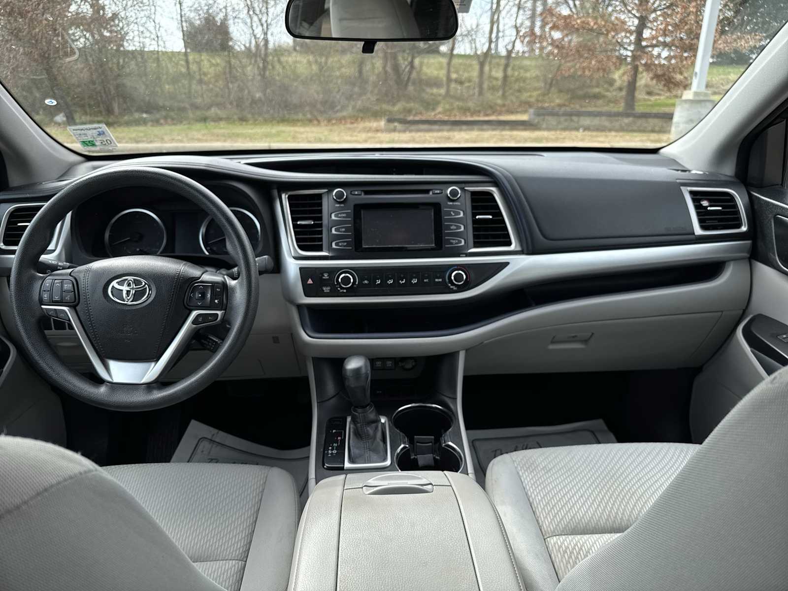 Thumbnail: 2017 Toyota Highlander - 14