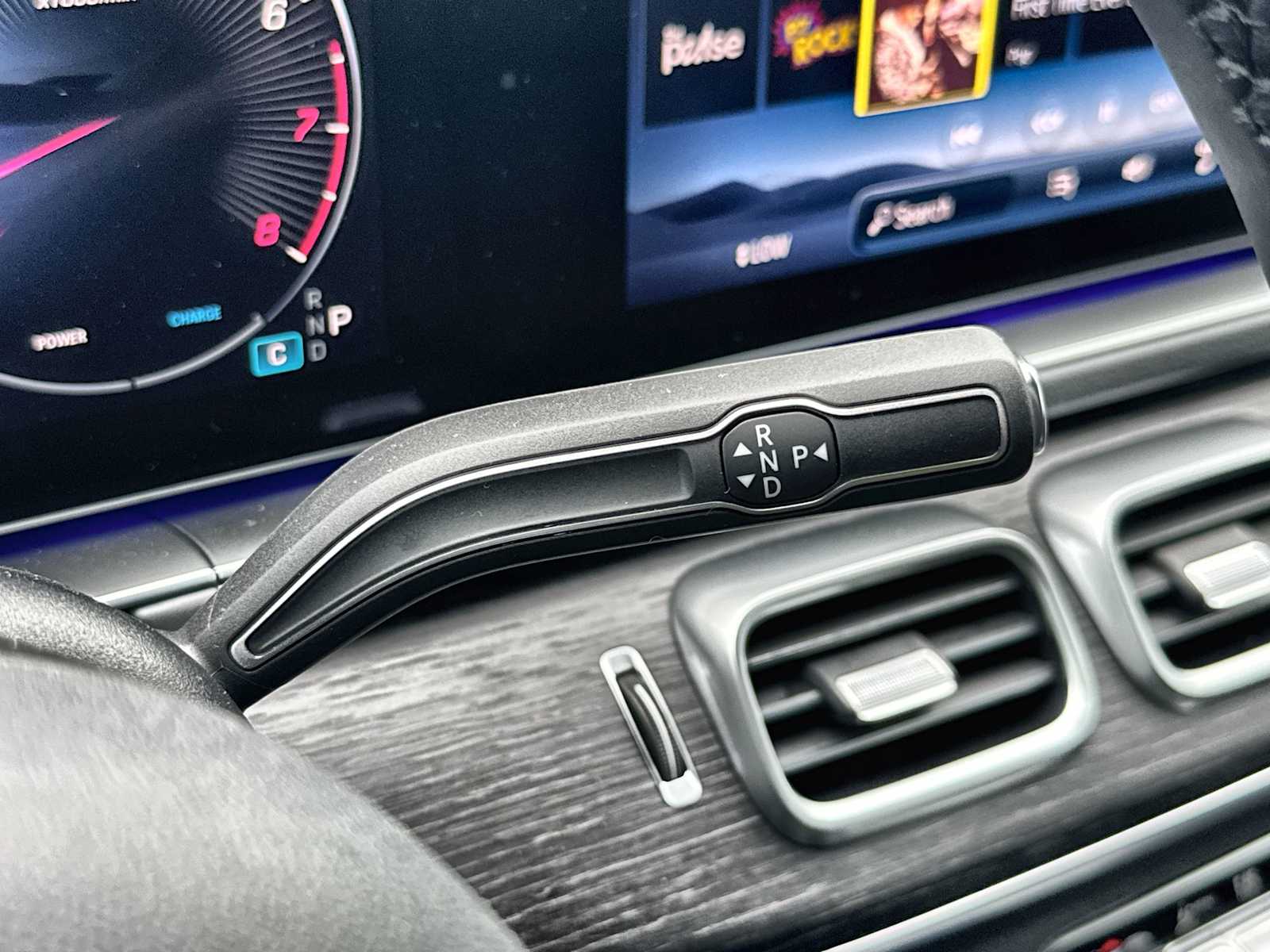 Thumbnail: 2026 Mercedes-Benz GLE - 23