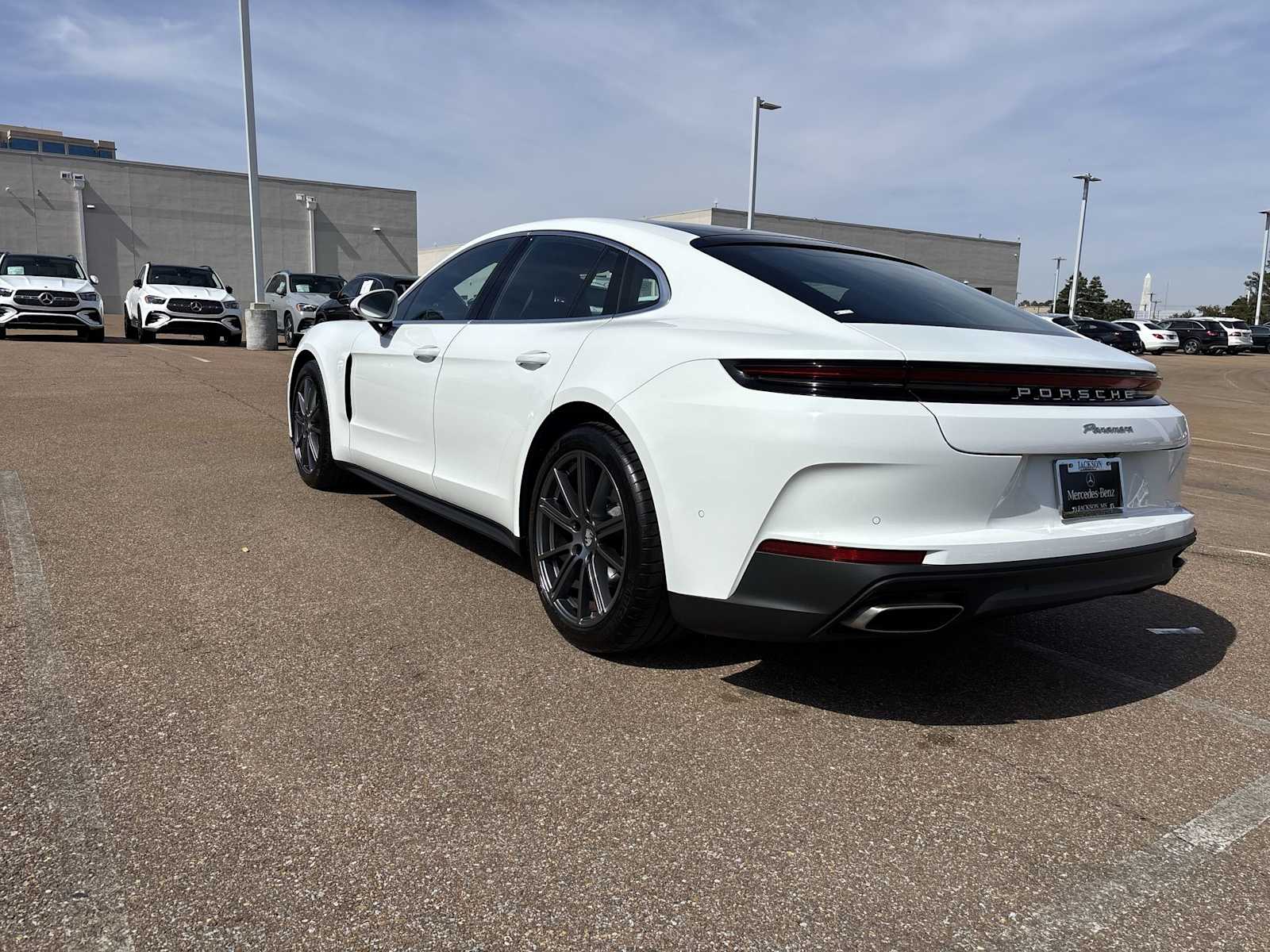 Thumbnail: 2025 Porsche Panamera - 8
