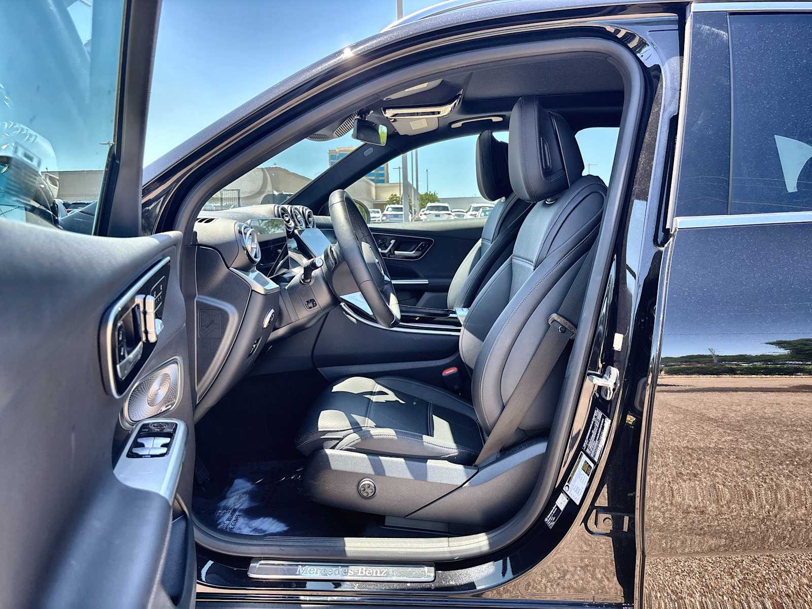 Thumbnail: 2026 Mercedes-Benz GLC - 2