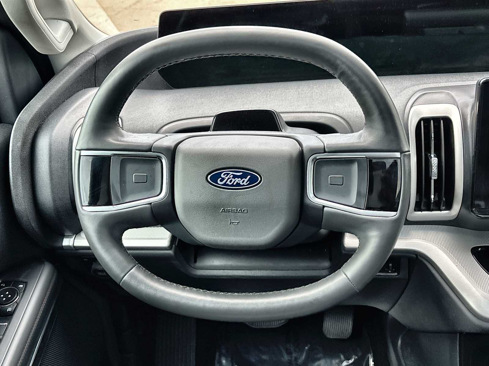 Thumbnail: 2025 Ford Expedition MAX - 21