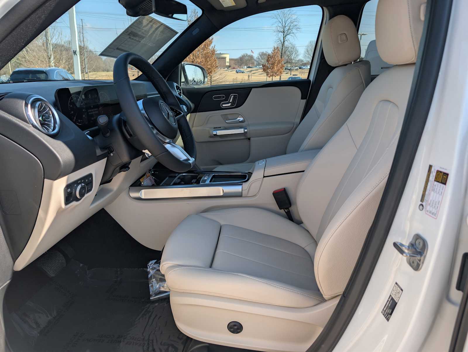 Thumbnail: 2026 Mercedes-Benz GLB - 18