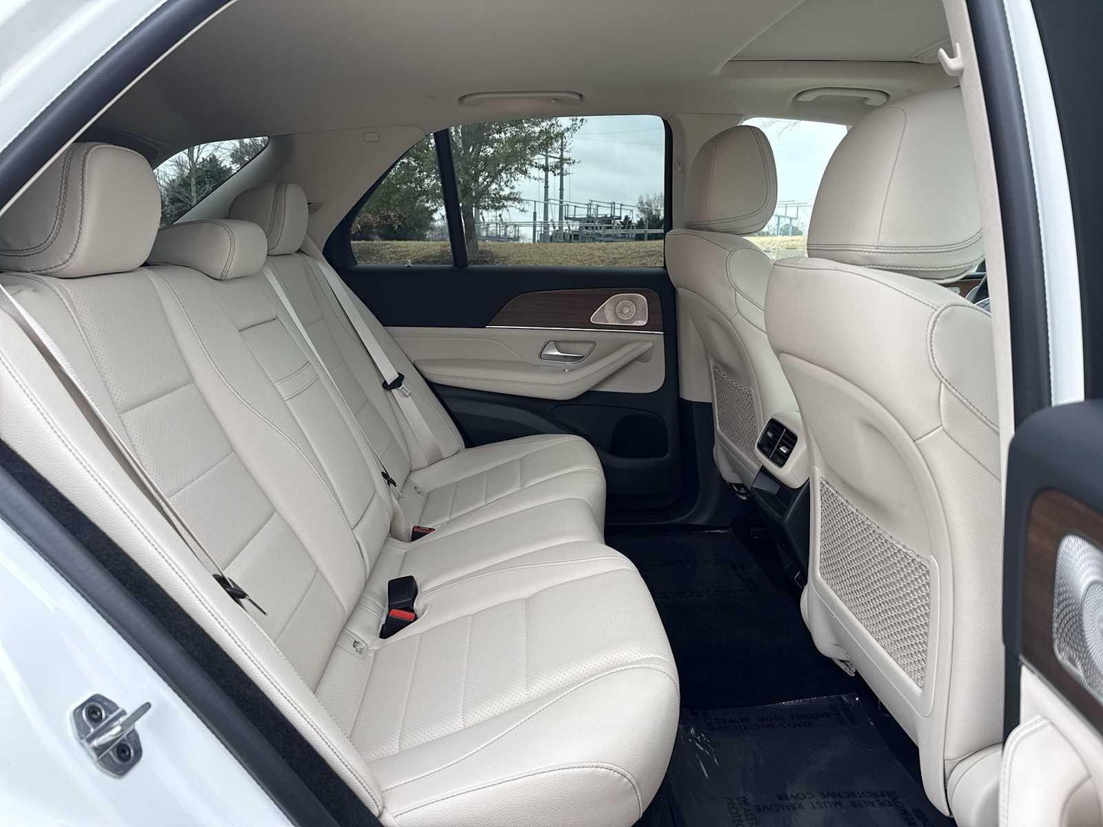 Thumbnail: 2026 Mercedes-Benz GLE - 19