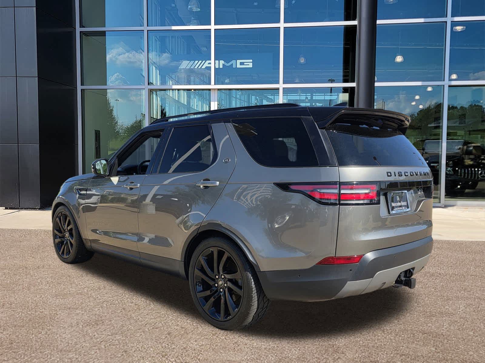 2020 Land Rover Discovery HSE Luxury photo 4