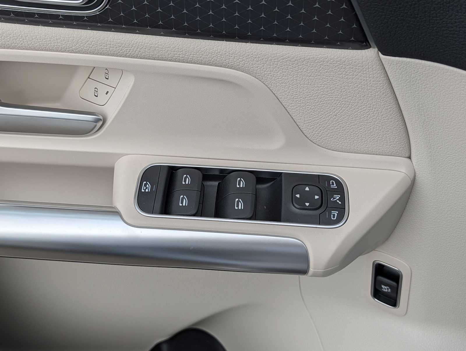 Thumbnail: 2026 Mercedes-Benz GLA - 23