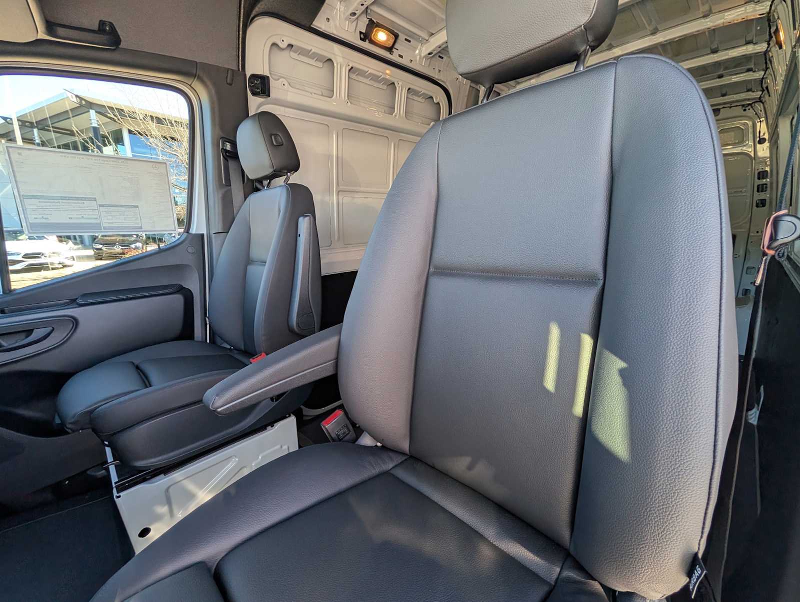 Thumbnail: 2026 Mercedes-Benz Sprinter - 18