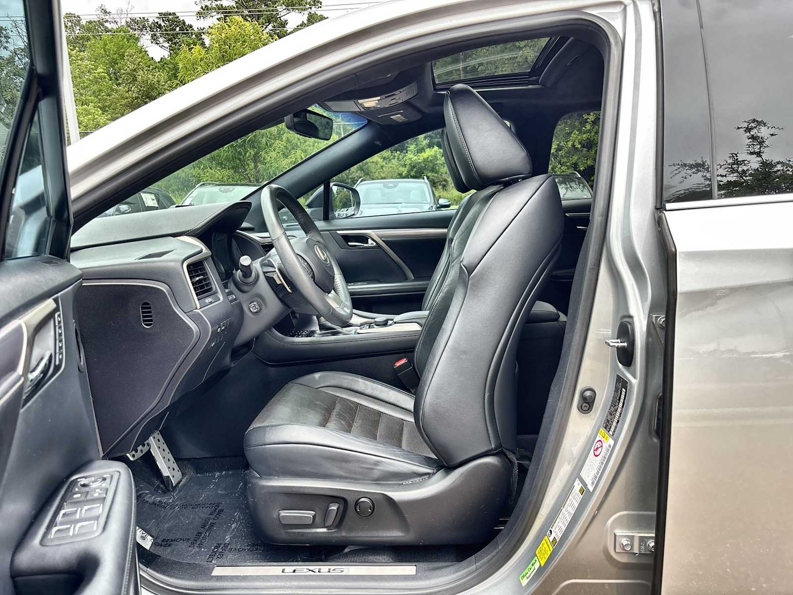 Thumbnail: 2018 Lexus RX - 2