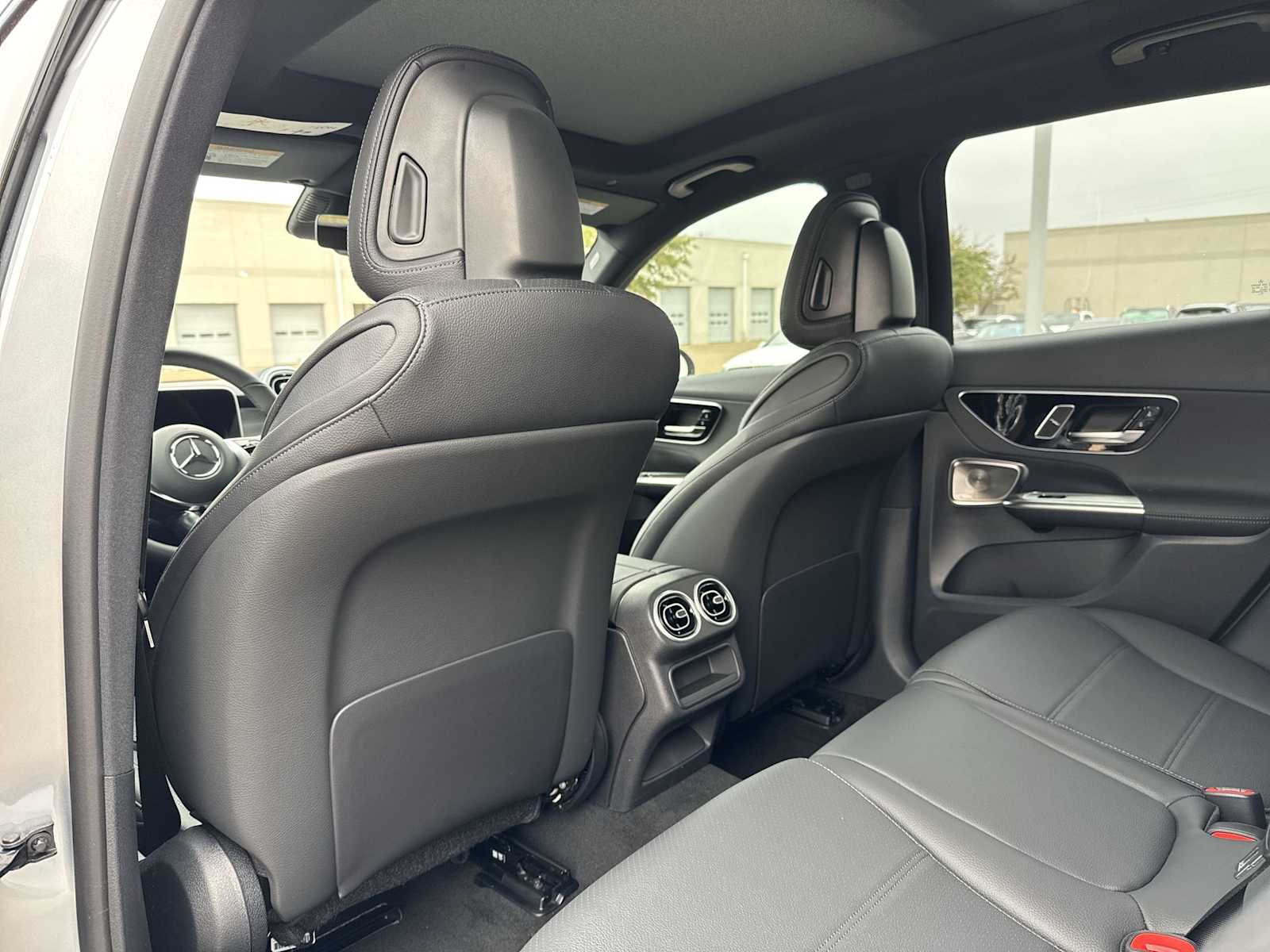 Thumbnail: 2026 Mercedes-Benz GLC - 16