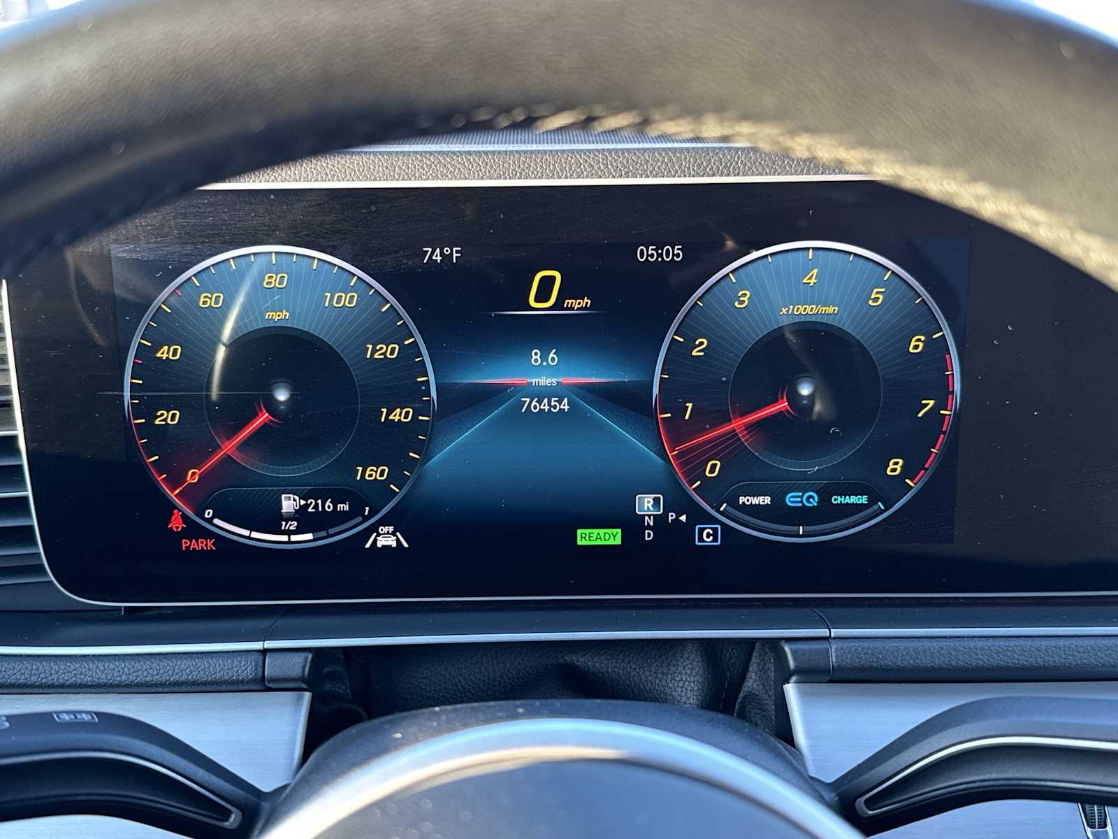 Thumbnail: 2020 Mercedes-Benz GLE - 25