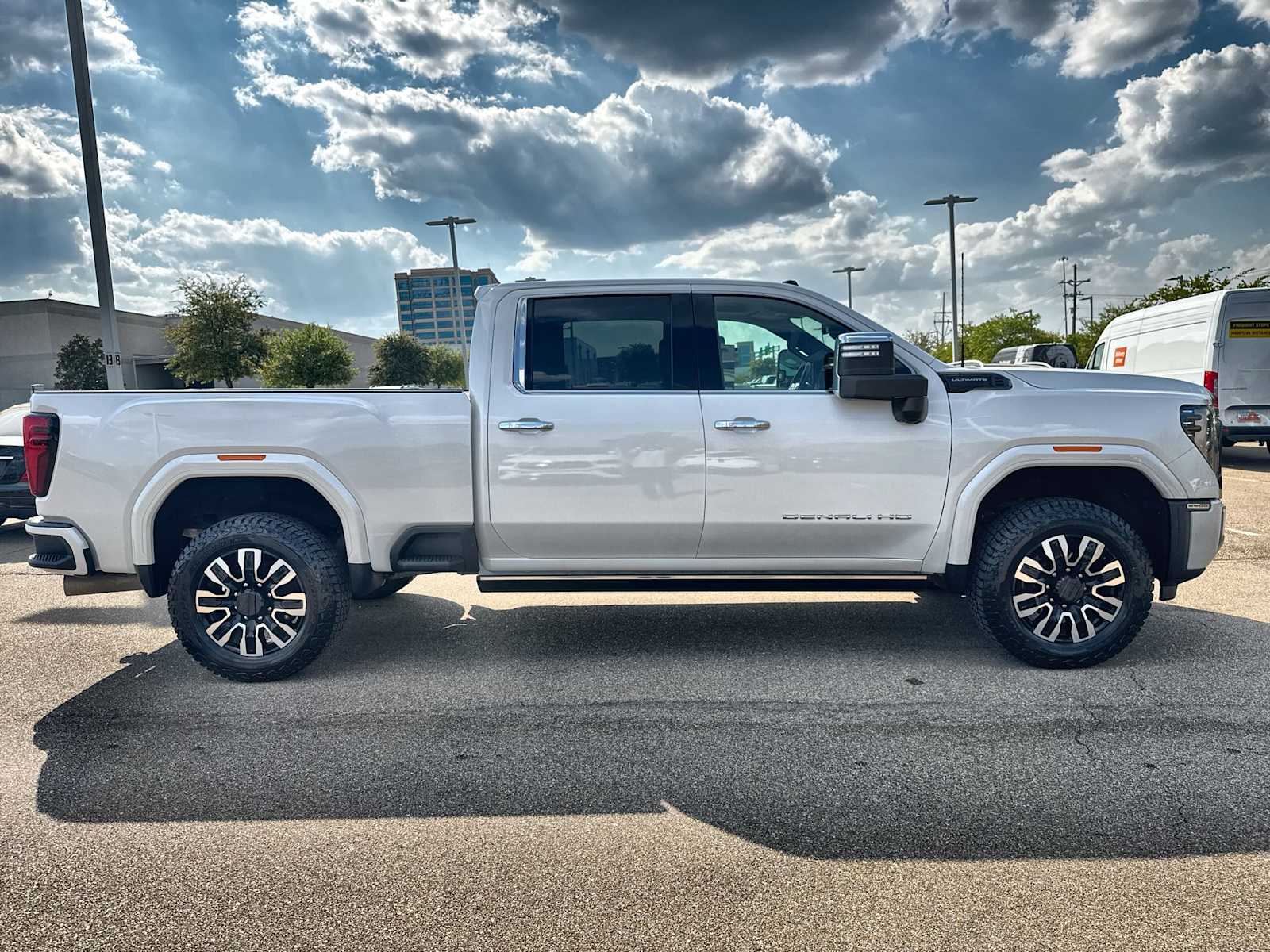 Thumbnail: 2024 GMC Sierra 2500 - 10