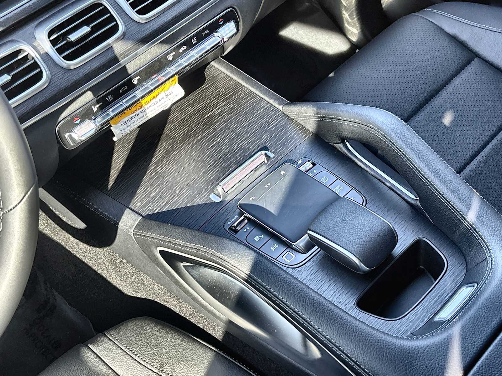 Thumbnail: 2026 Mercedes-Benz GLE - 21