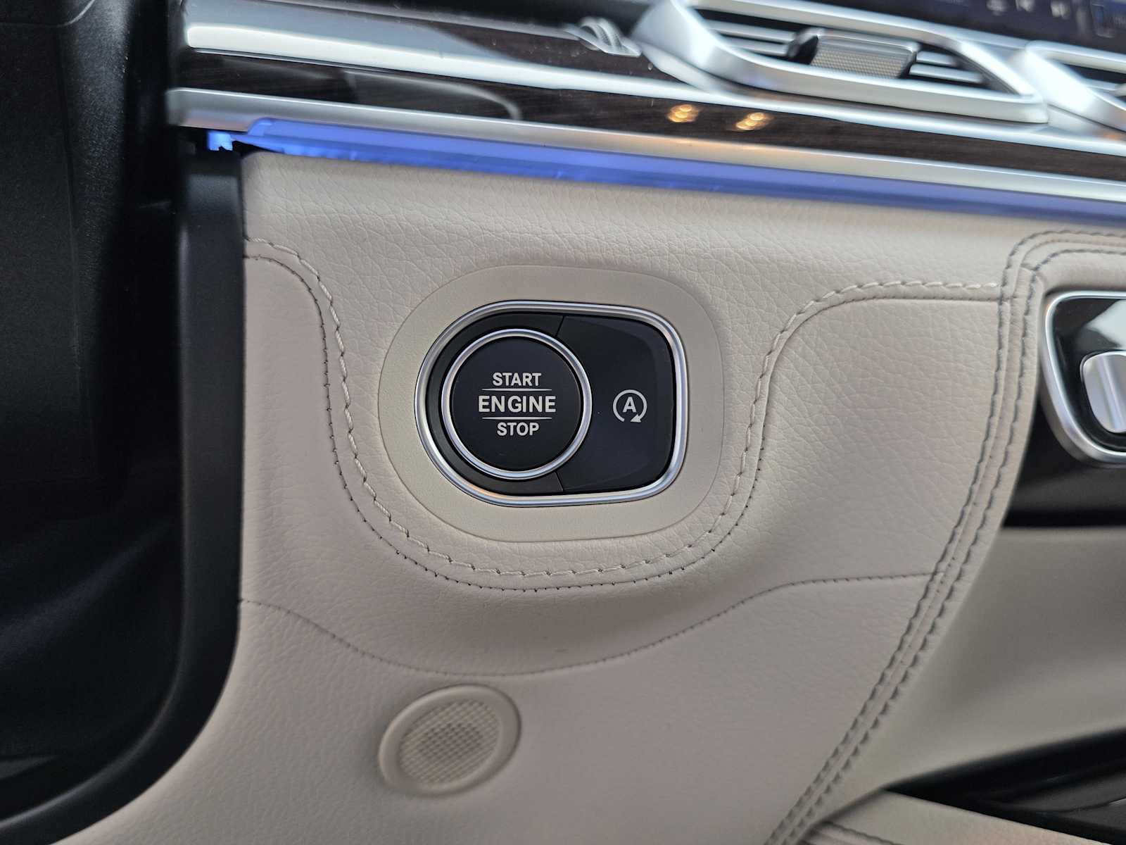 Thumbnail: 2026 Mercedes-Benz GLE - 26