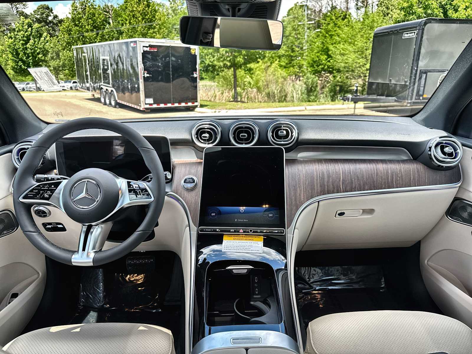Thumbnail: 2026 Mercedes-Benz GLC - 20