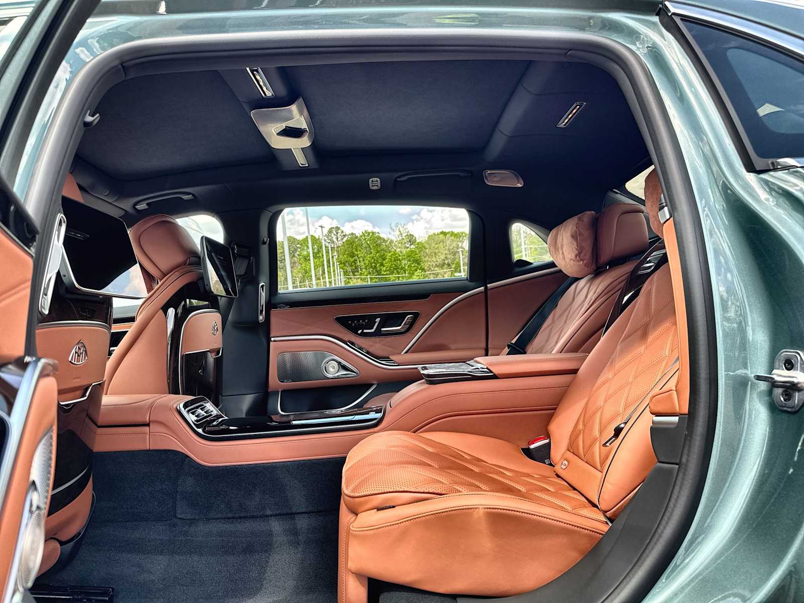 Thumbnail: 2026 Mercedes-Benz S-Class - 4