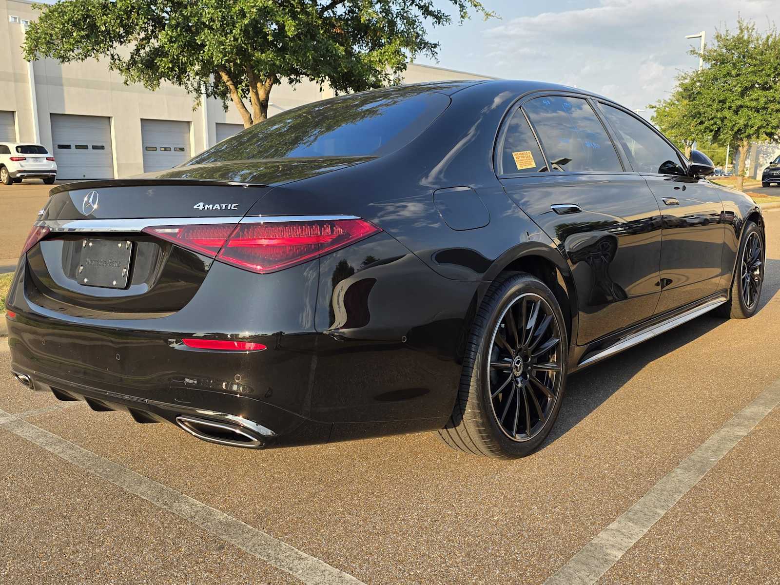 2025 Mercedes Benz S 580 4MATIC photo 3