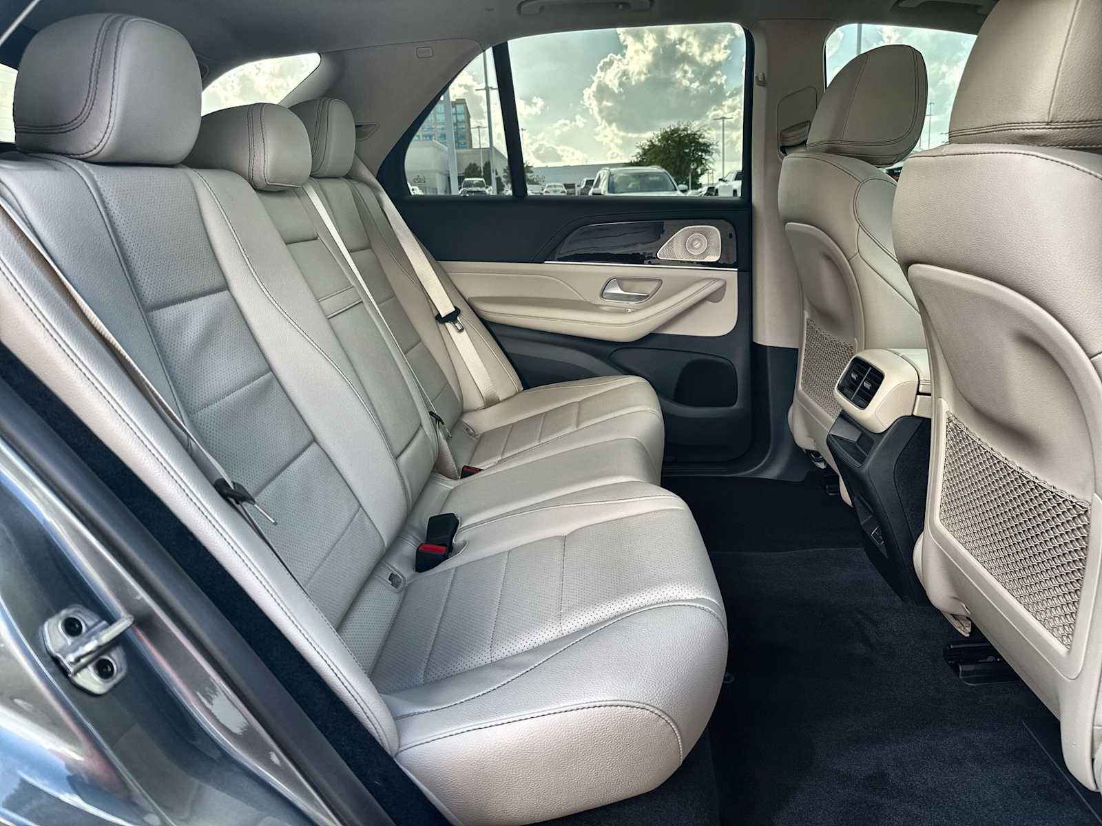 Thumbnail: 2026 Mercedes-Benz GLE - 19