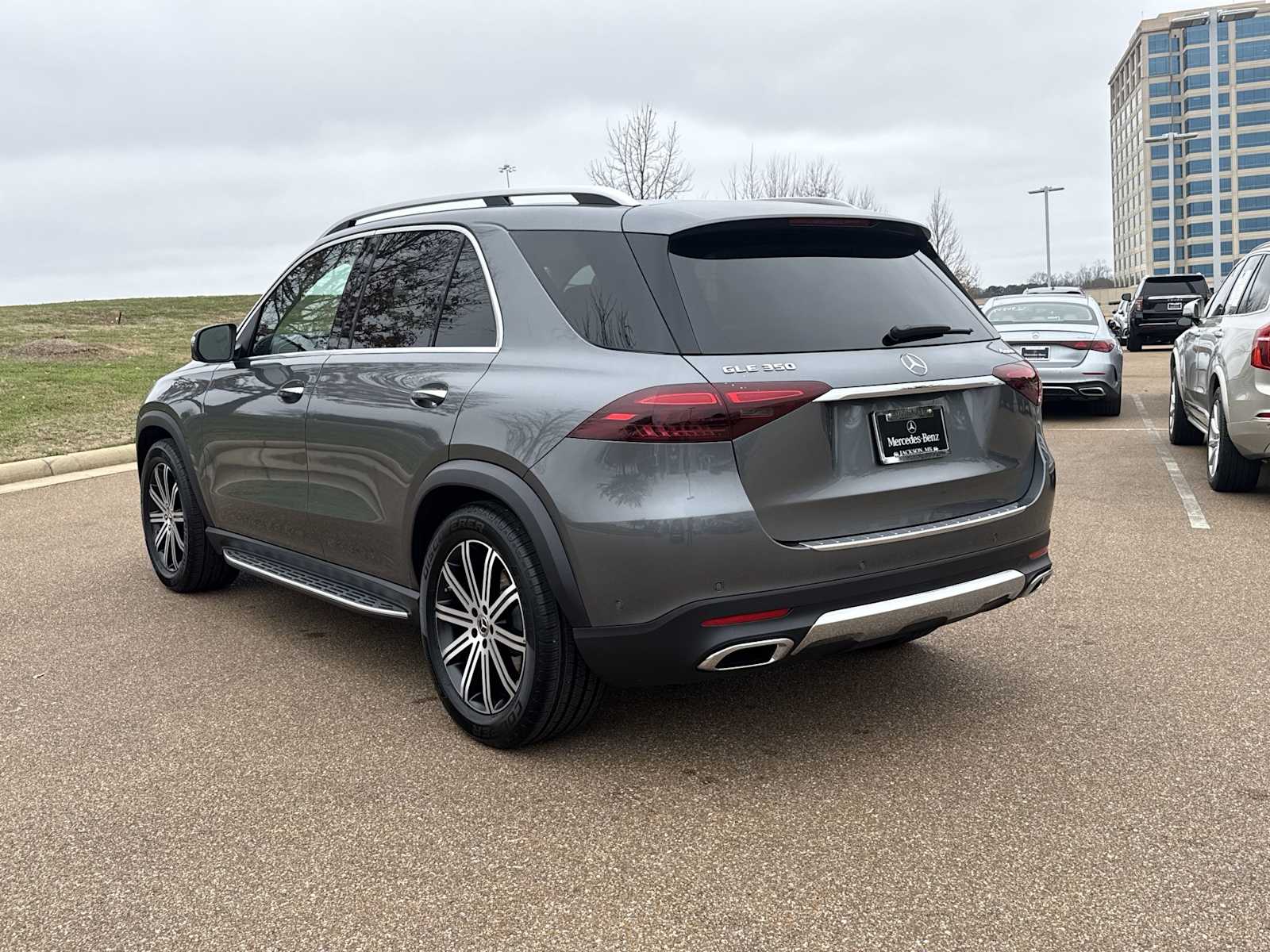 Thumbnail: 2026 Mercedes-Benz GLE - 4