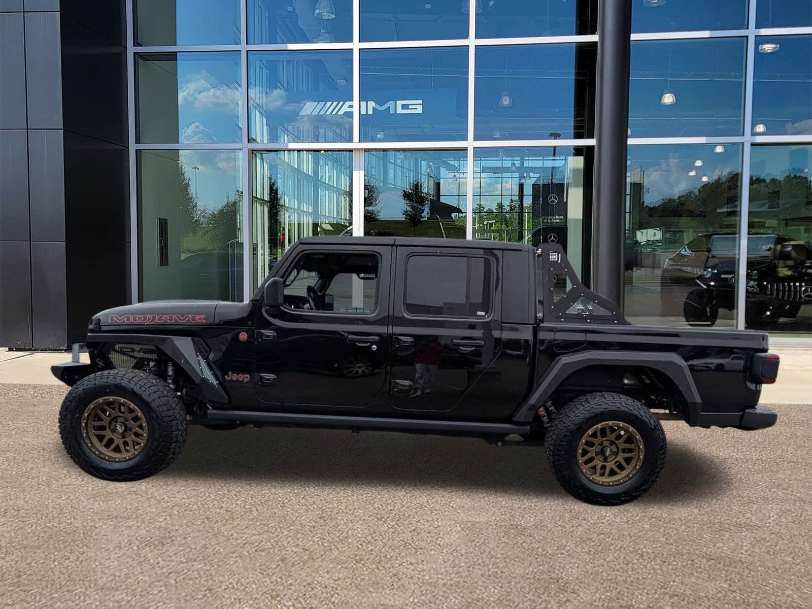 Thumbnail: 2021 Jeep Gladiator - 8