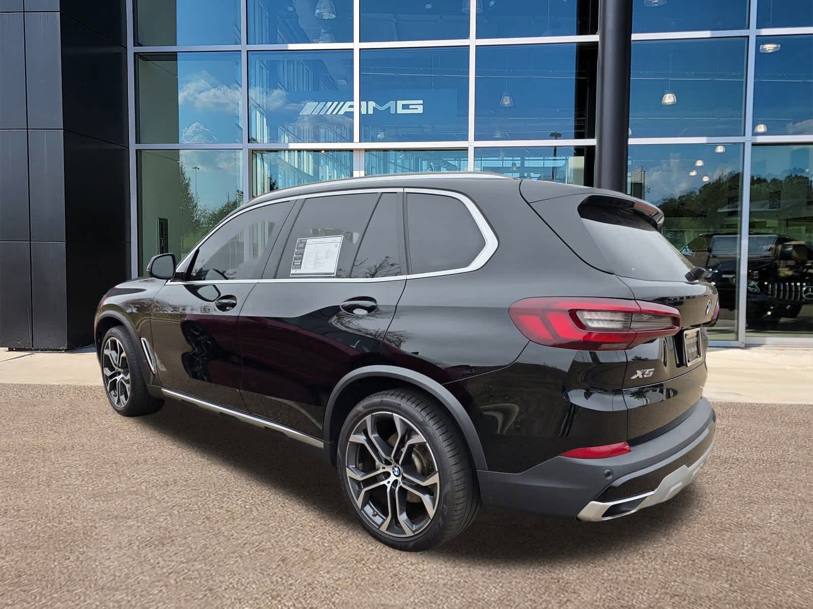 Thumbnail: 2021 BMW X5 - 3