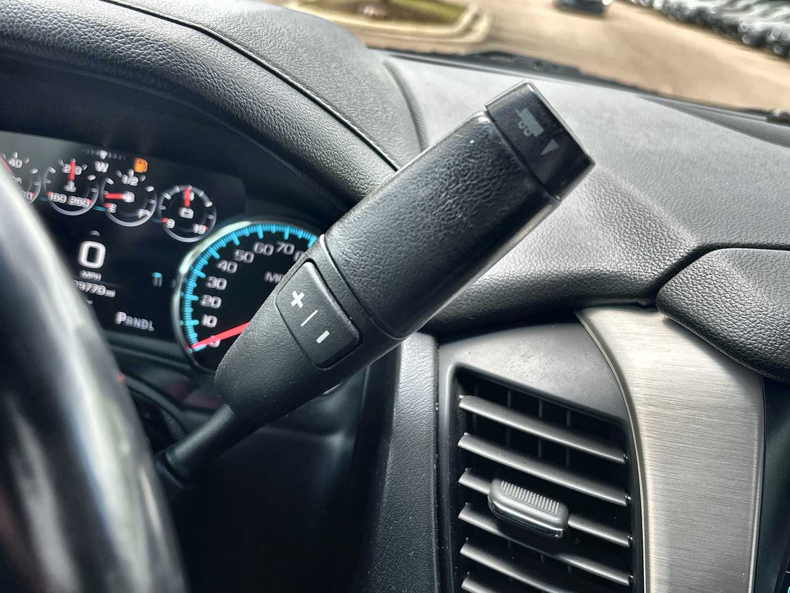 Thumbnail: 2019 GMC Yukon - 23