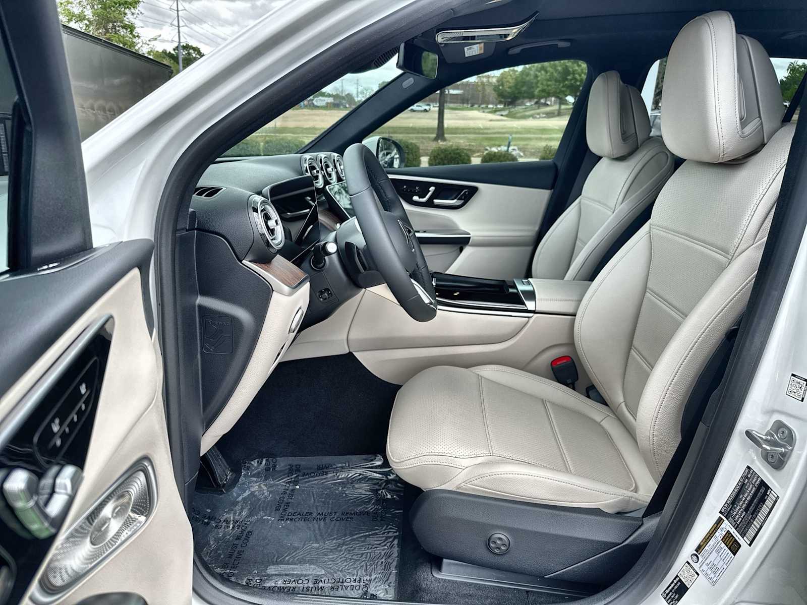 Thumbnail: 2026 Mercedes-Benz GLC - 2