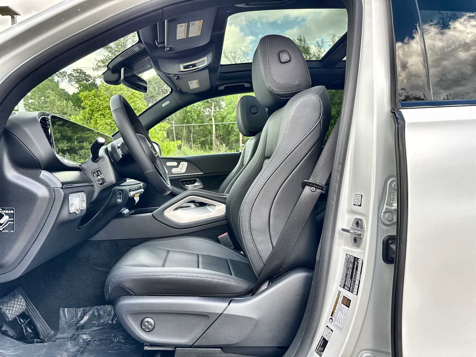 Thumbnail: 2026 Mercedes-Benz GLE - 3