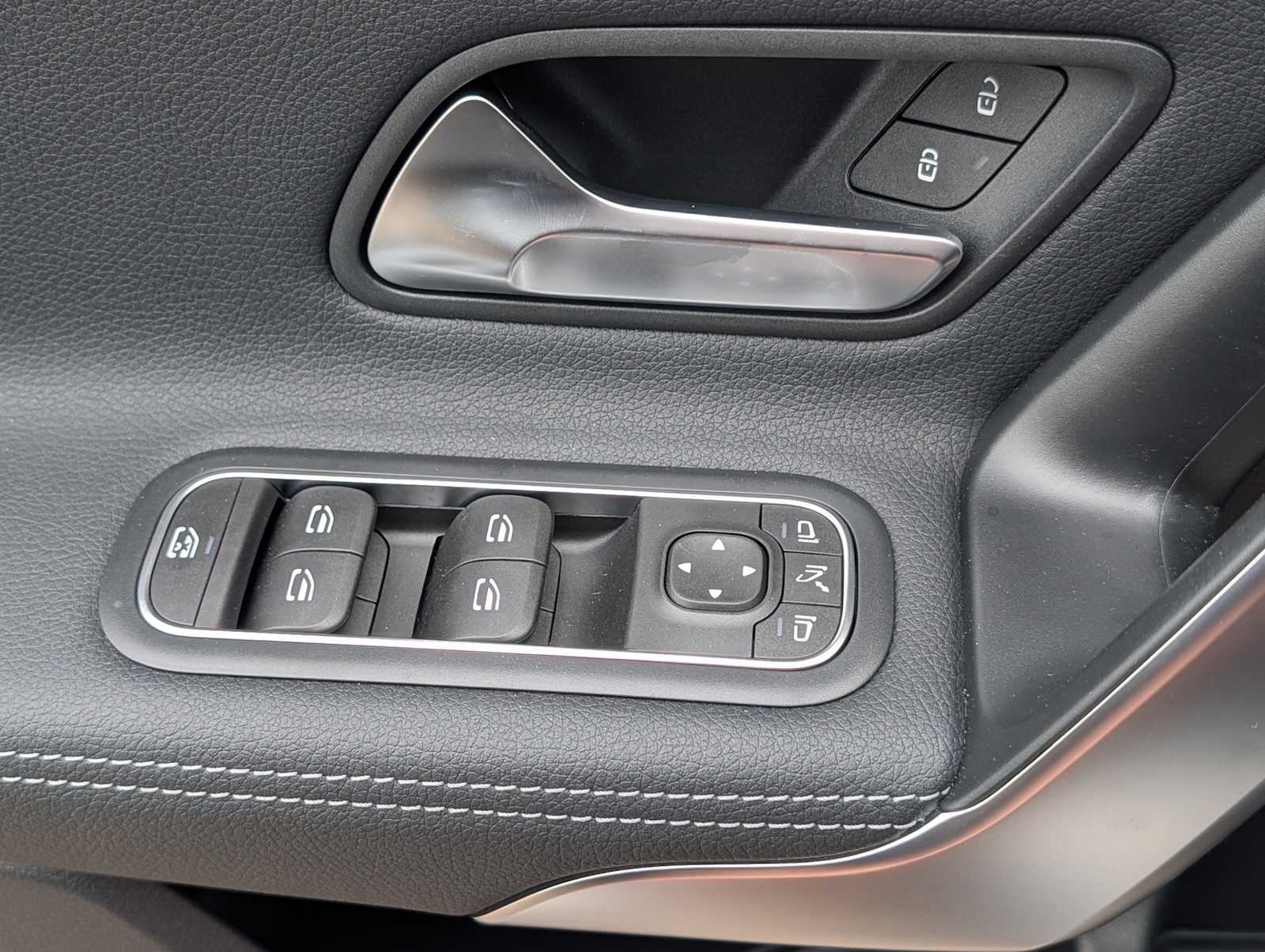 Thumbnail: 2026 Mercedes-Benz CLA - 20