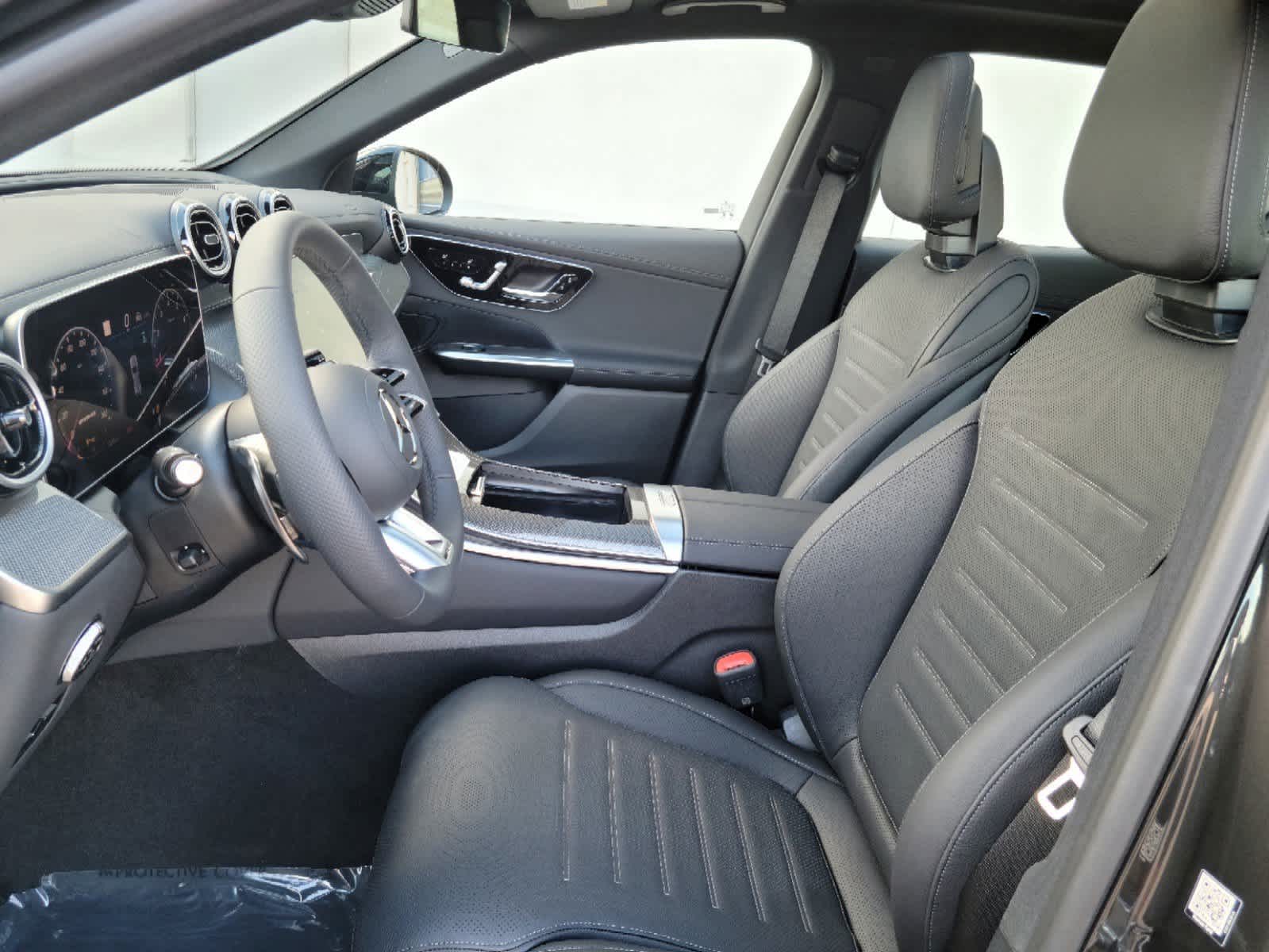 2025 Mercedes-Benz GLC 43 AMG 9
