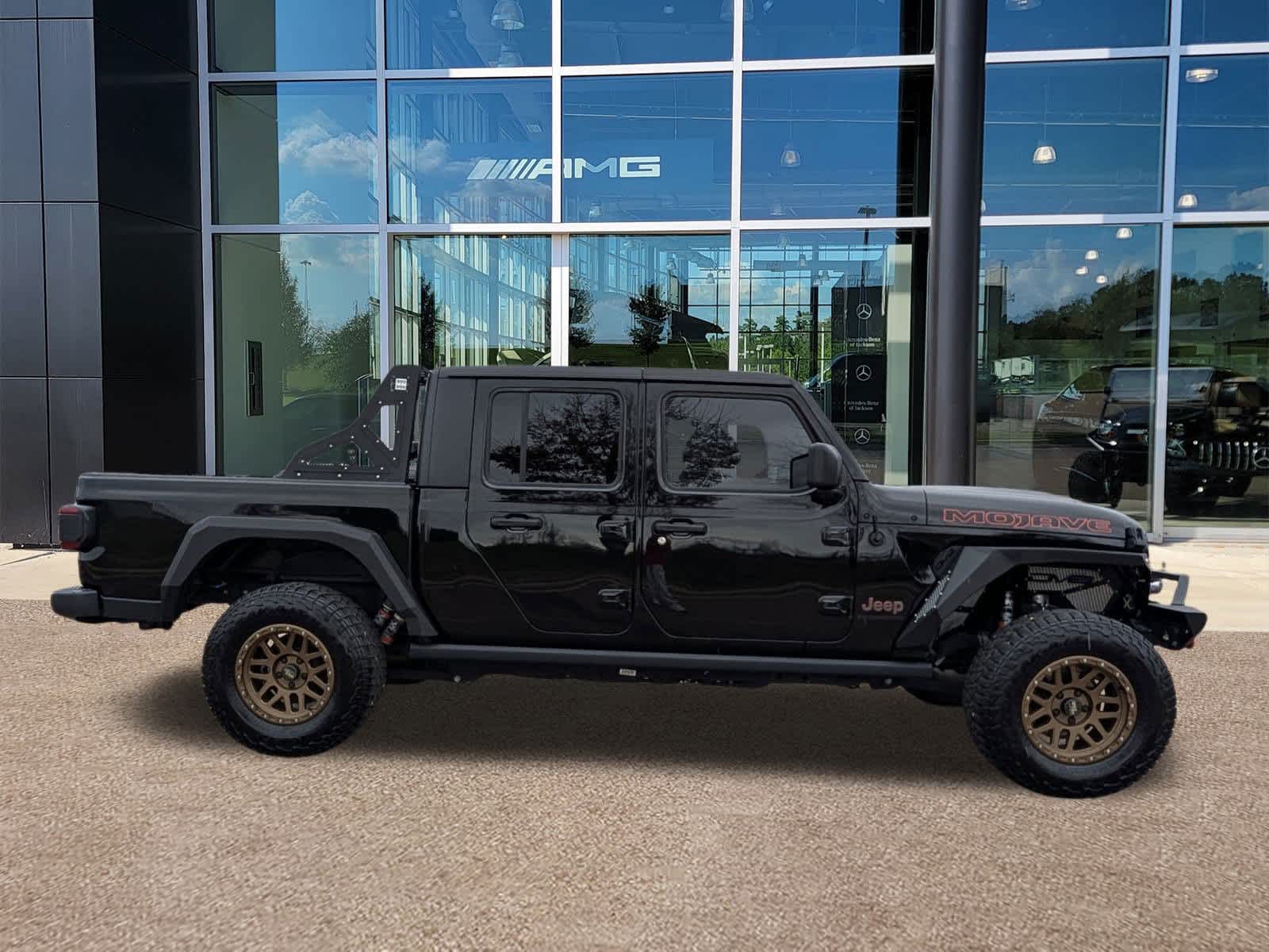 Thumbnail: 2021 Jeep Gladiator - 4