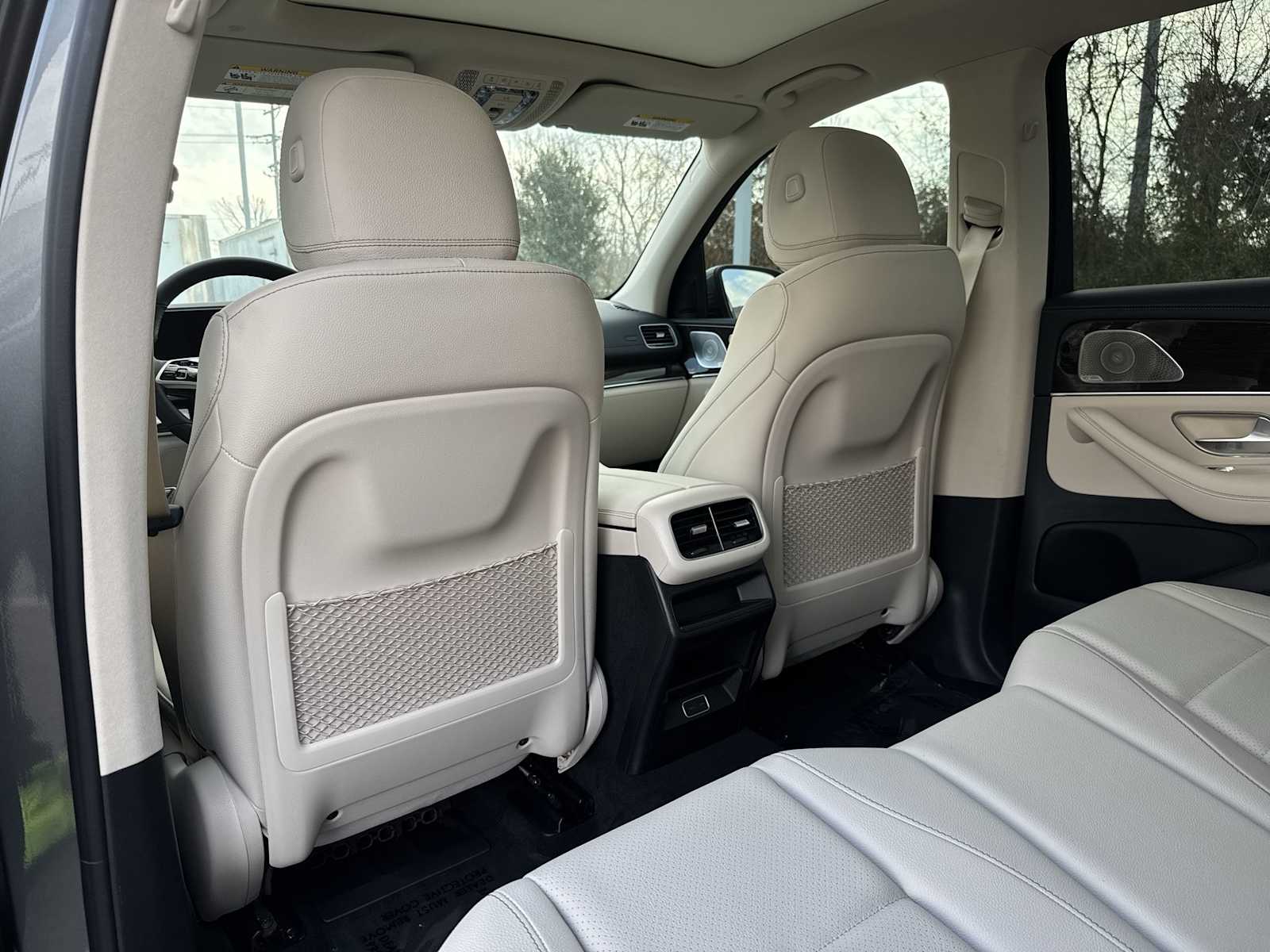 Thumbnail: 2026 Mercedes-Benz GLE - 16