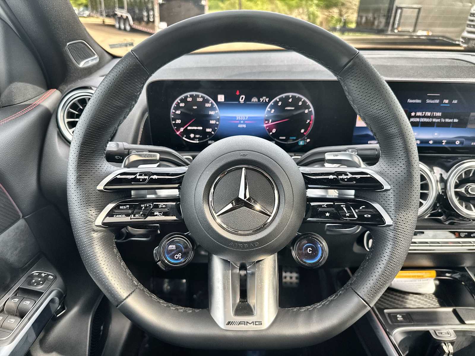Thumbnail: 2026 Mercedes-Benz GLB - 21