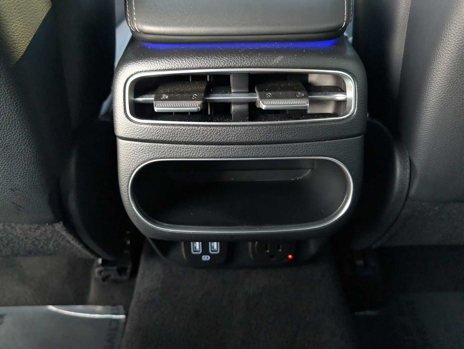 Thumbnail: 2024 Genesis GV70 - 24