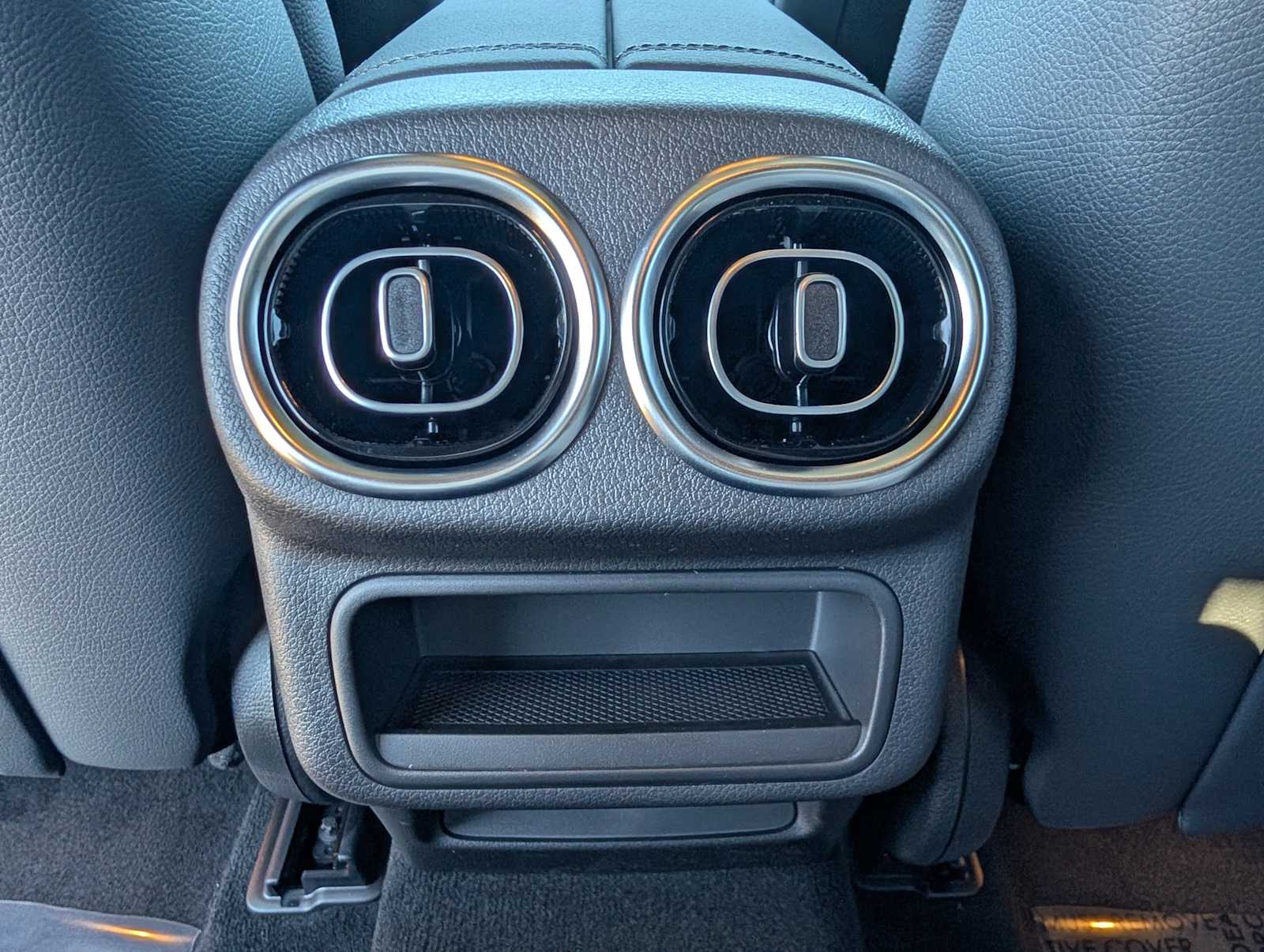 Thumbnail: 2026 Mercedes-Benz GLC - 22