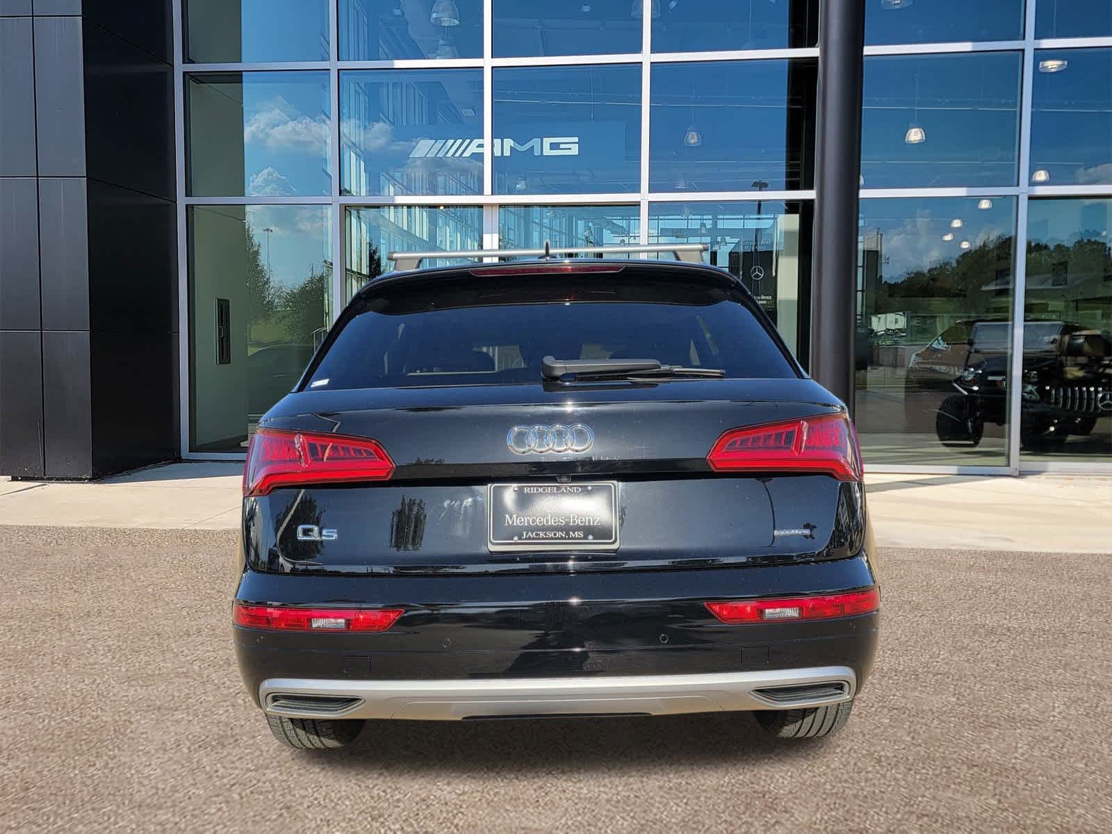 Thumbnail: 2020 Audi Q5 - 6