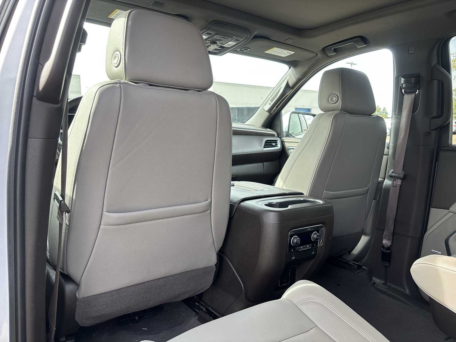 Thumbnail: 2022 Chevrolet Tahoe - 16