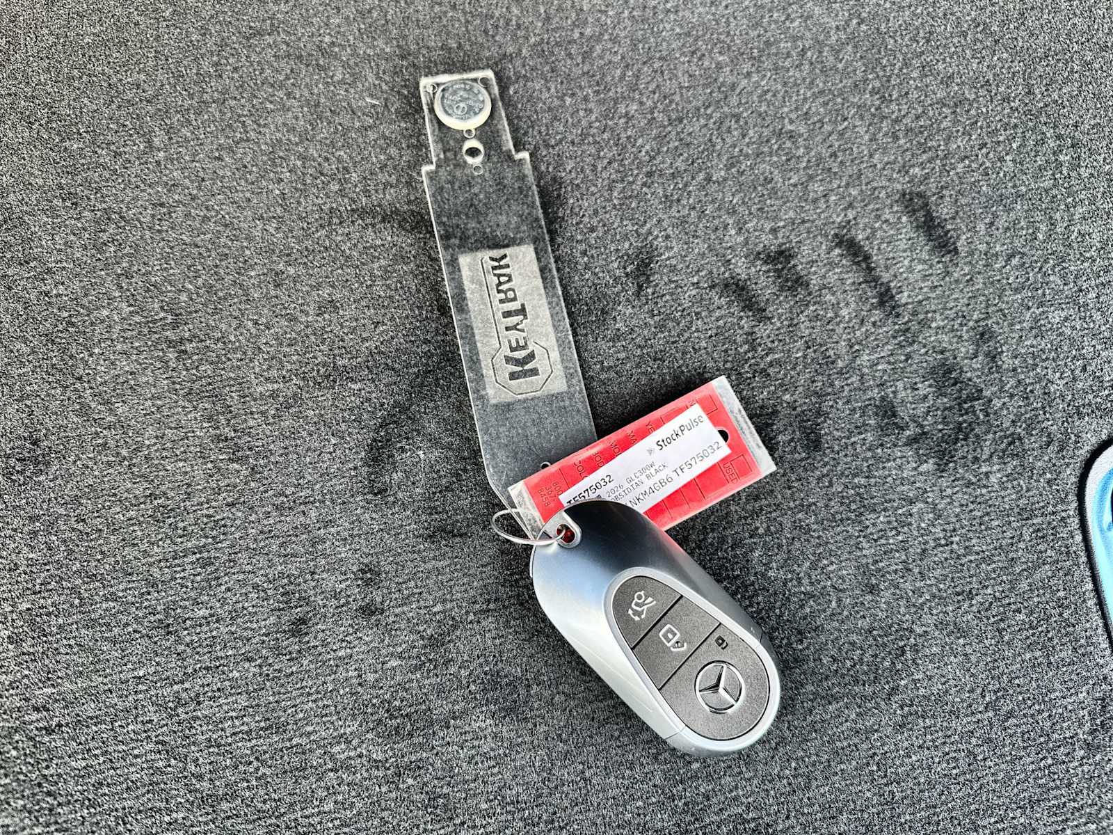 Thumbnail: 2026 Mercedes-Benz GLC - 26